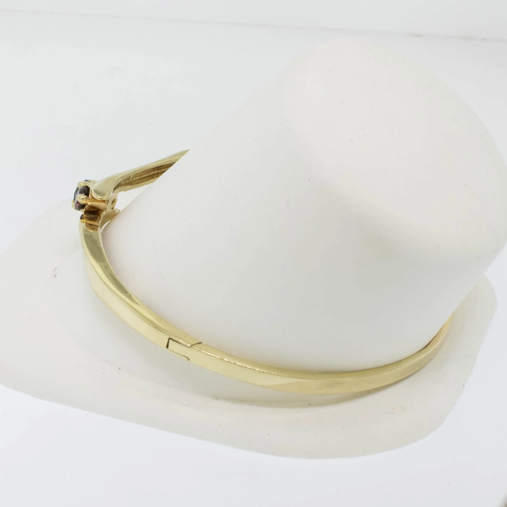 14K Yellow Gold 7.5" Bangle Bracelet w Garnet, Sapphire and Diamond (Preowned)