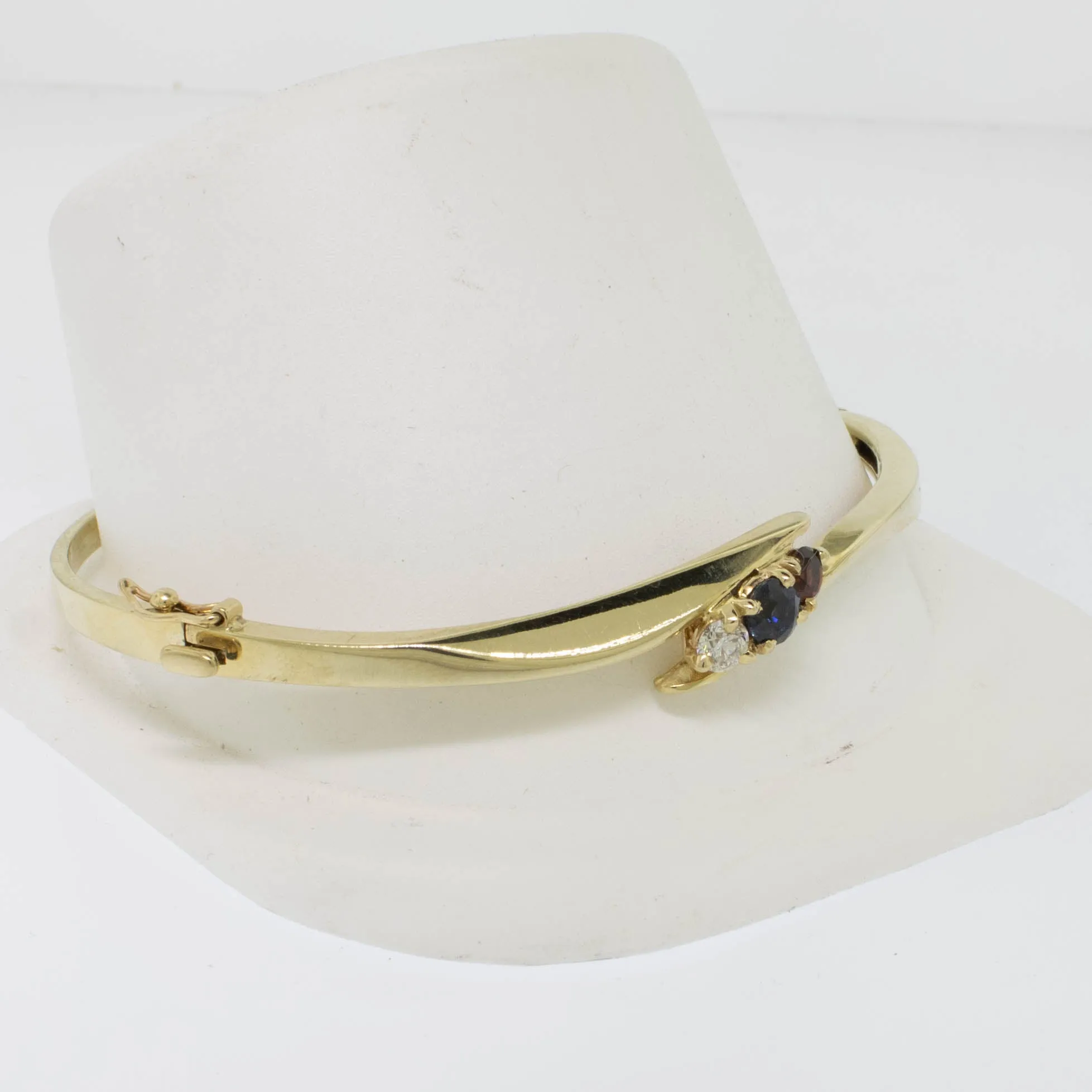 14K Yellow Gold 7.5" Bangle Bracelet w Garnet, Sapphire and Diamond (Preowned)
