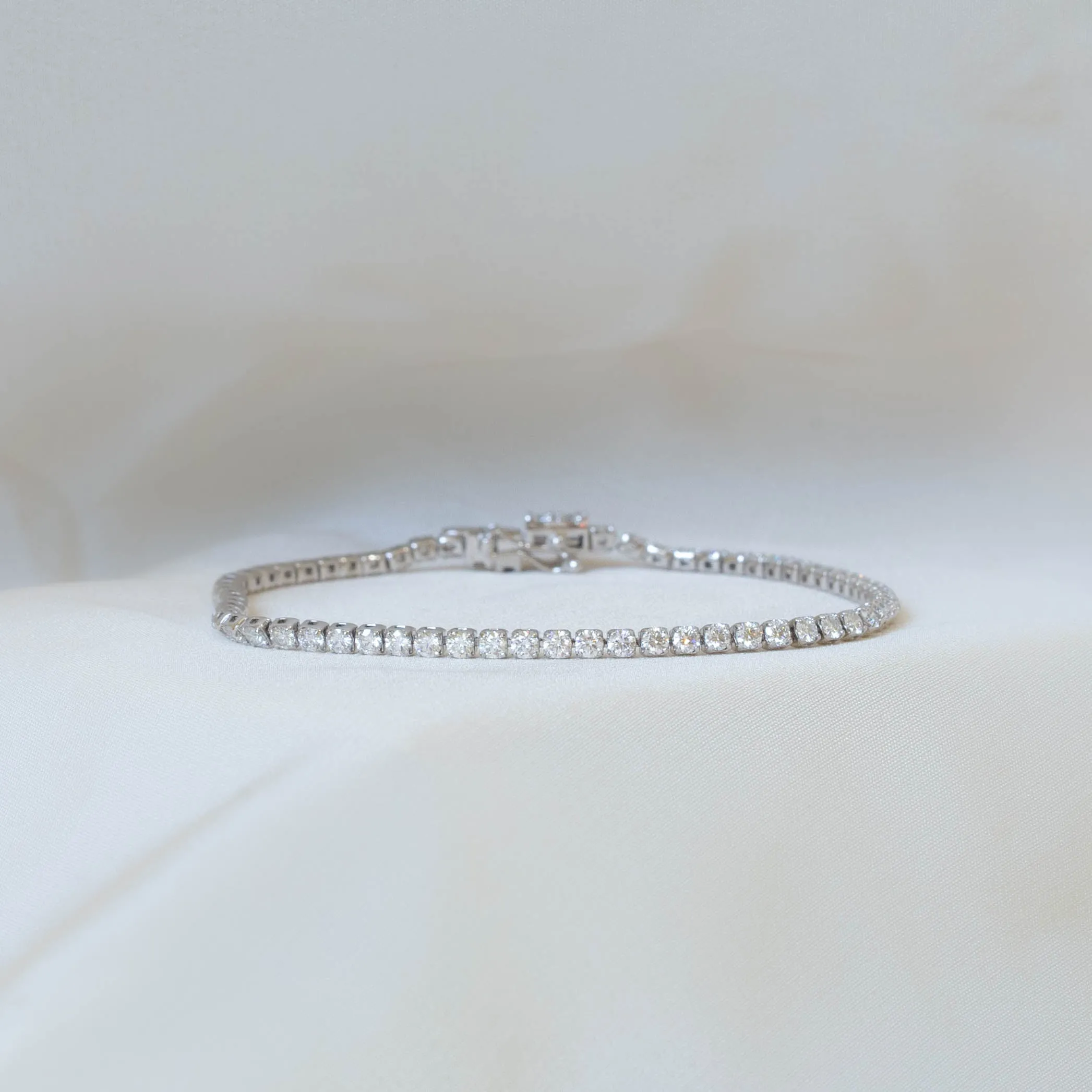 14kw 3.0ctw Diamond Tennis Bracelet