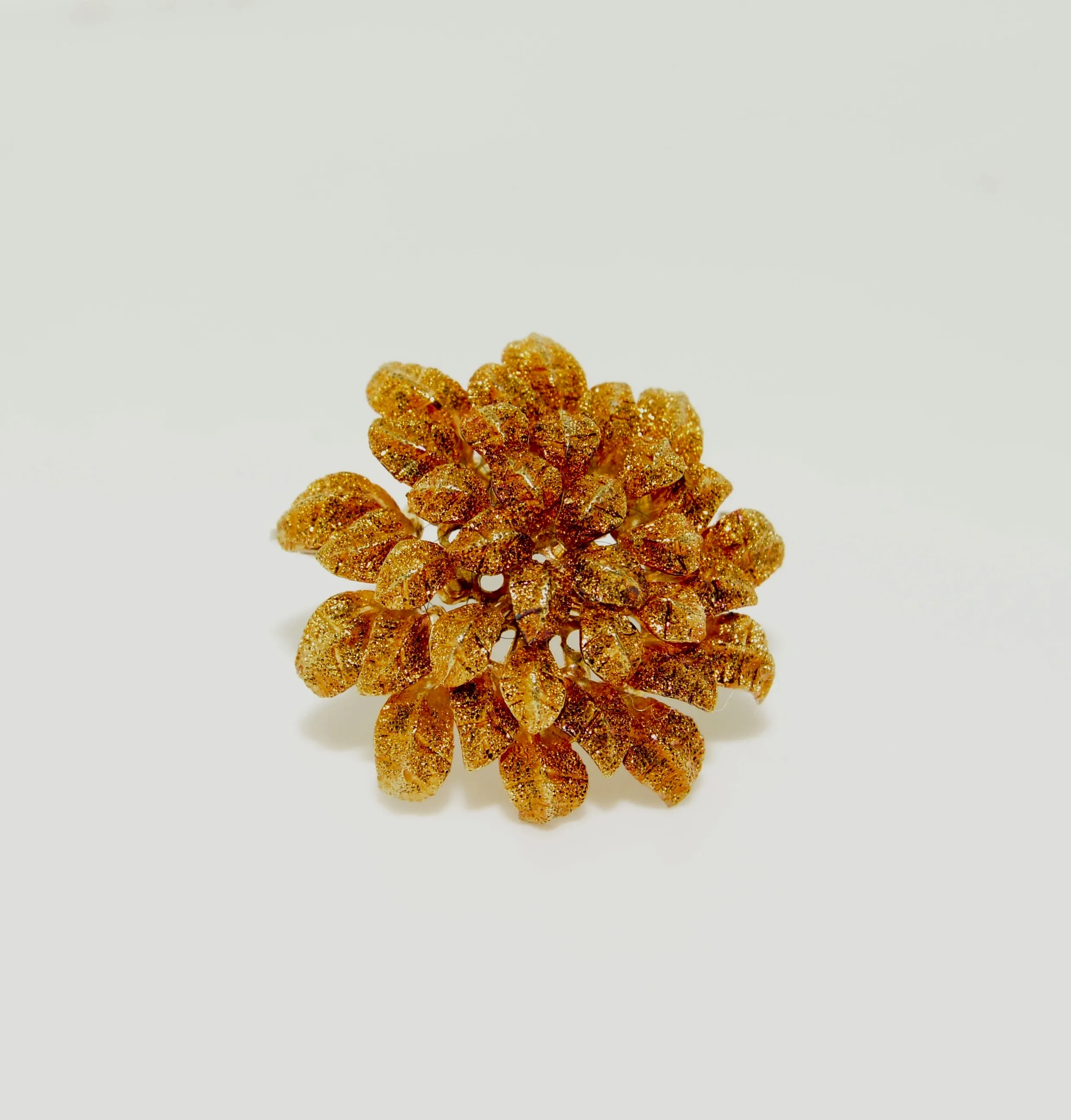 18 Karat Yellow Gold, Circular Leaf Bouquet Brooch