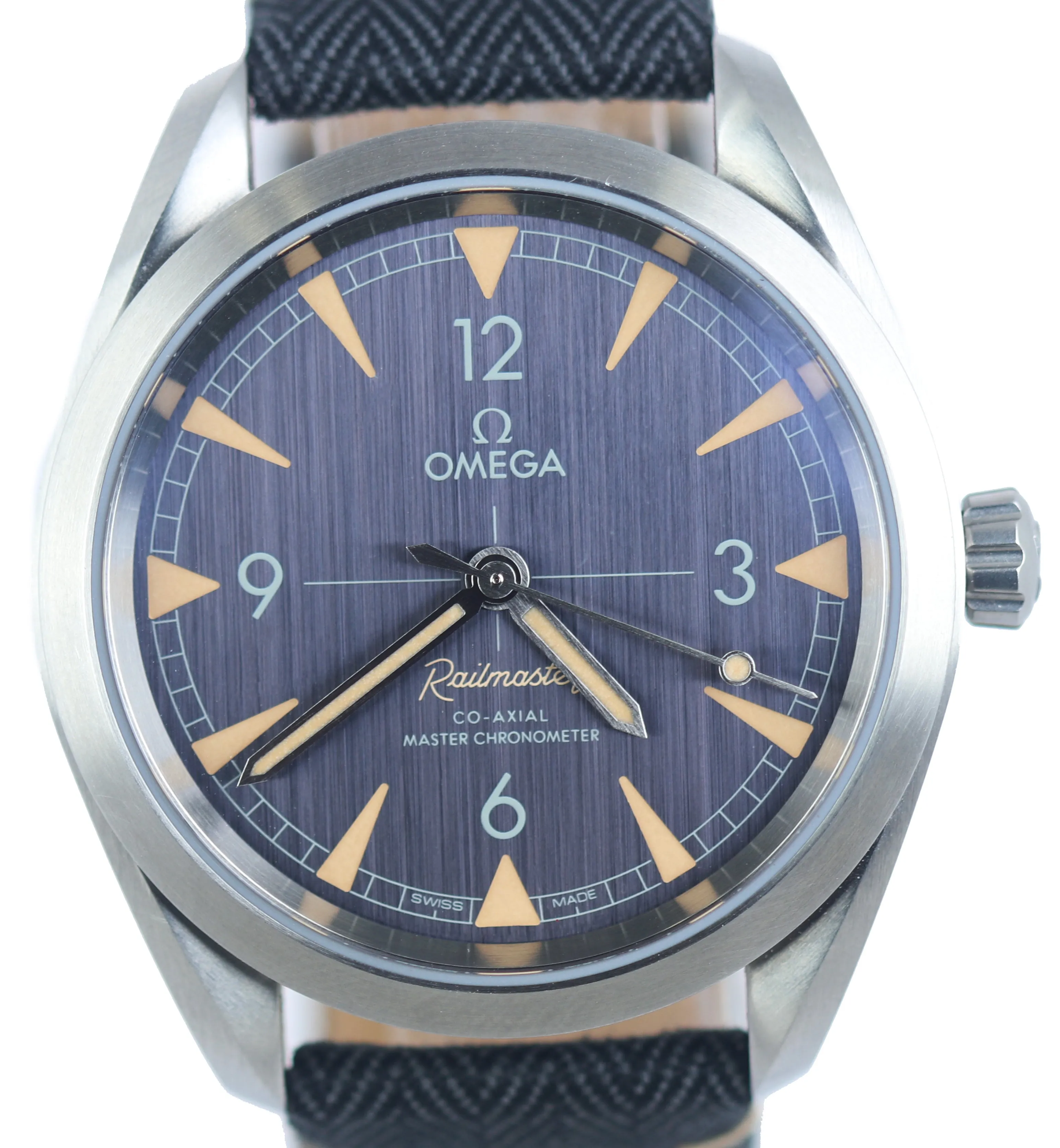 2018 Omega Railmaster Stainless 40mm Automatic Black Watch 220.12.40.20.01.001