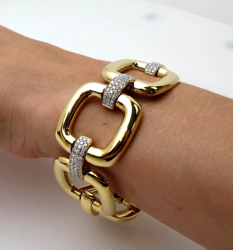 3.01 Carat Total, Diamond and Yellow Gold Link Bracelet