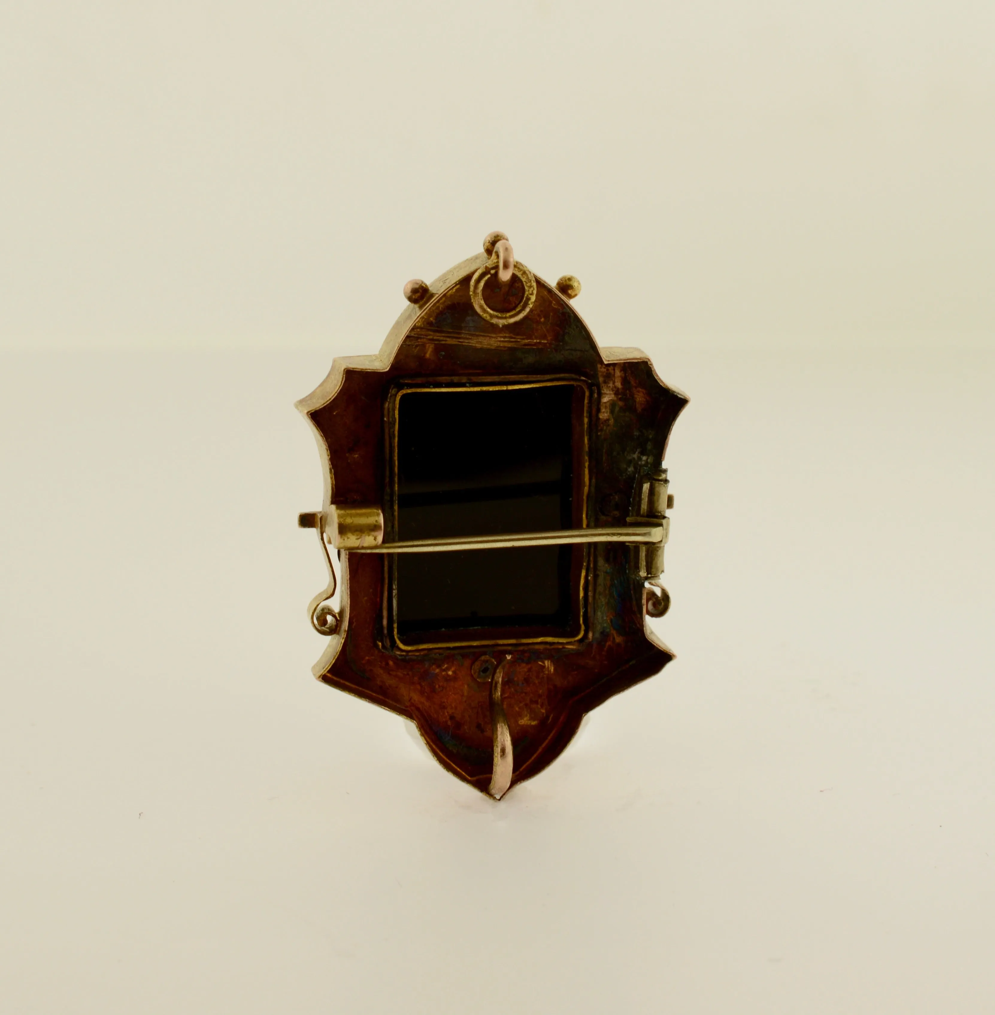 9K Antique Agate Cameo Brooch/Pendant with Seed Pearls