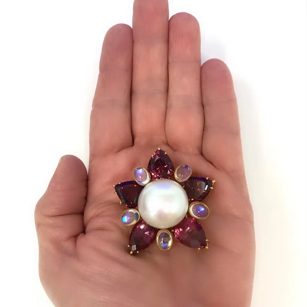 A Rare 20.7 mm South Sea Pearl Brooch/Pendant by Prince Dimitri