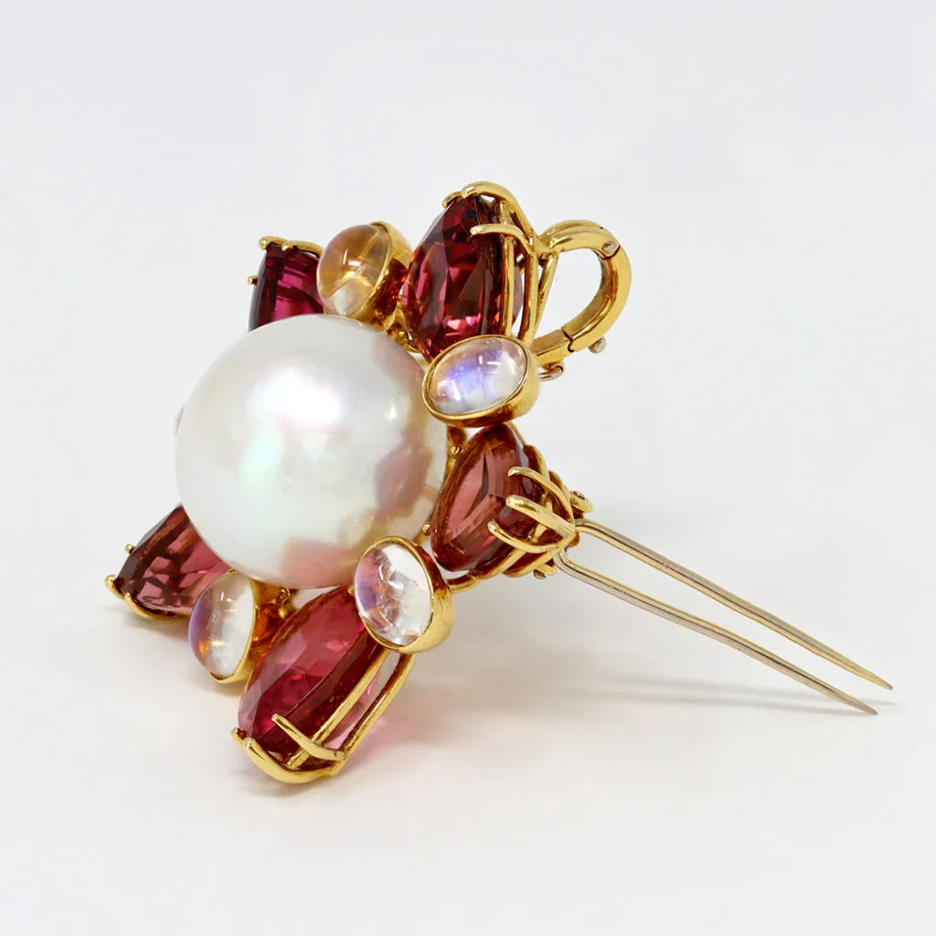 A Rare 20.7 mm South Sea Pearl Brooch/Pendant by Prince Dimitri