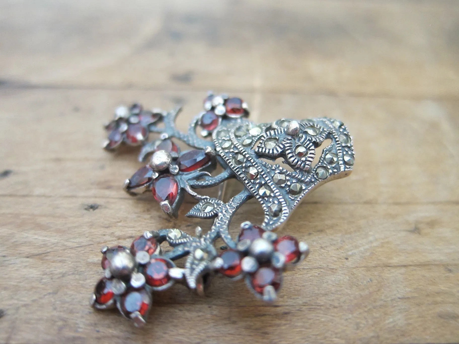 Antique Sterling Silver 925 Garnet Flower Brooch