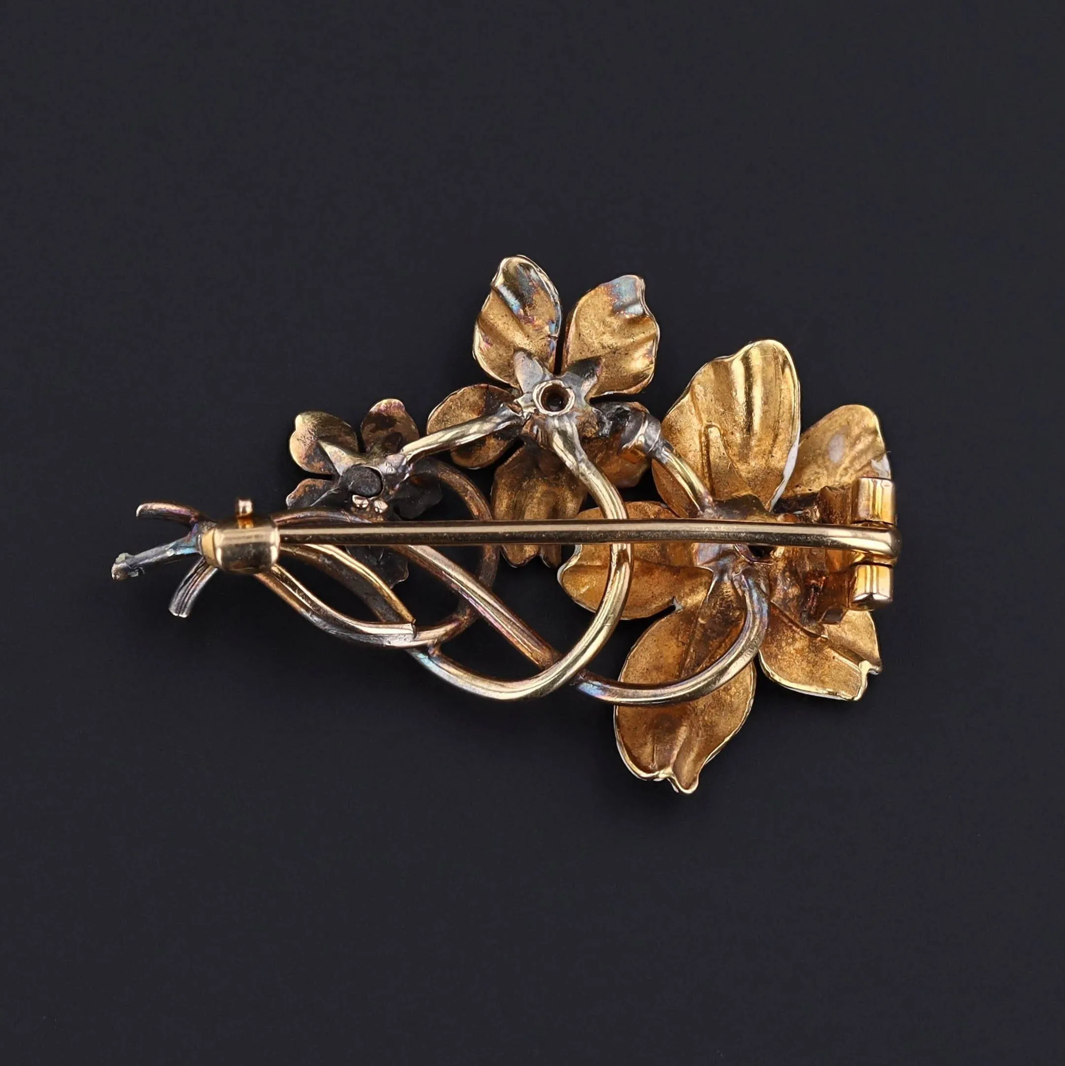 Antique White Enamel Violet Flower Brooch of 14k Gold