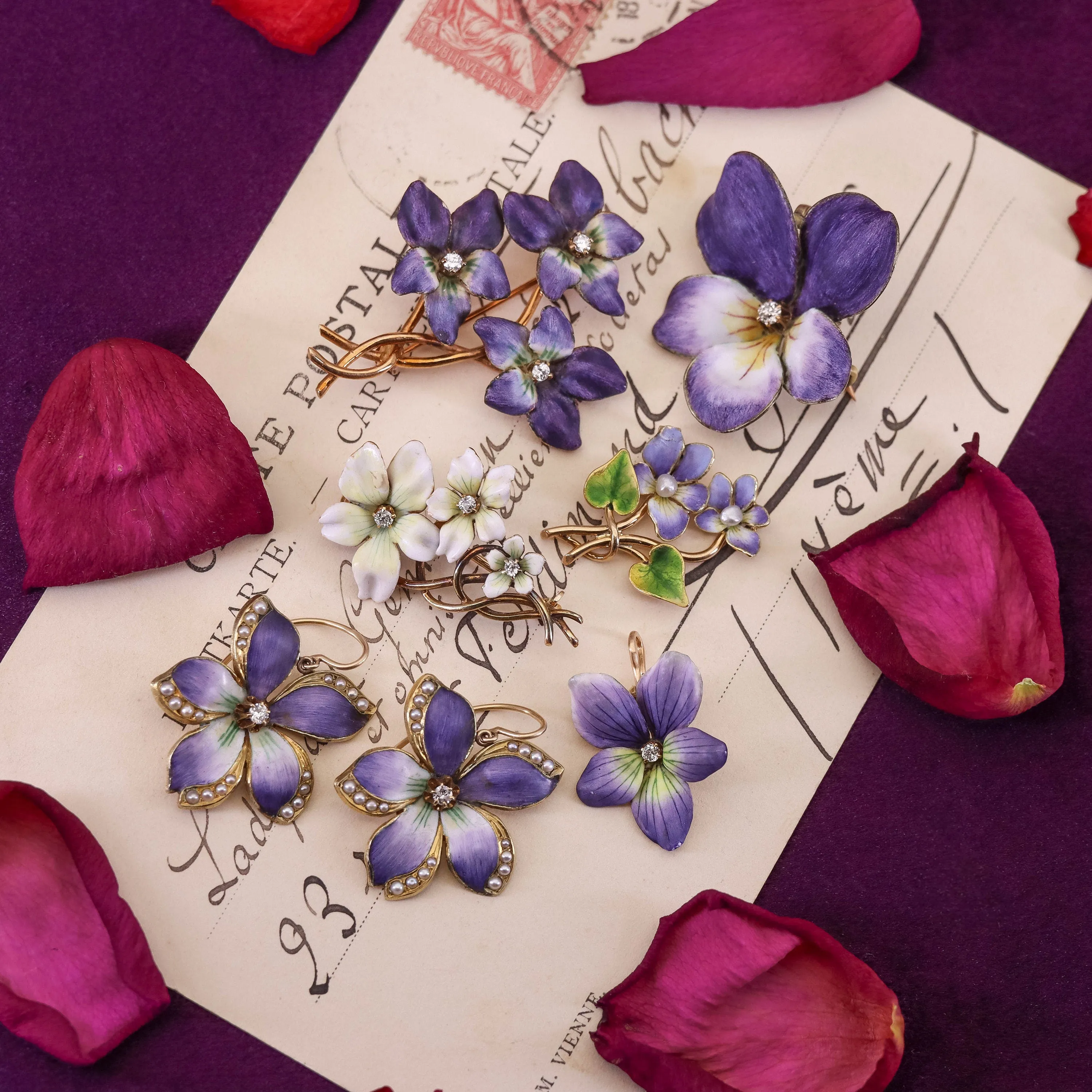 Antique White Enamel Violet Flower Brooch of 14k Gold