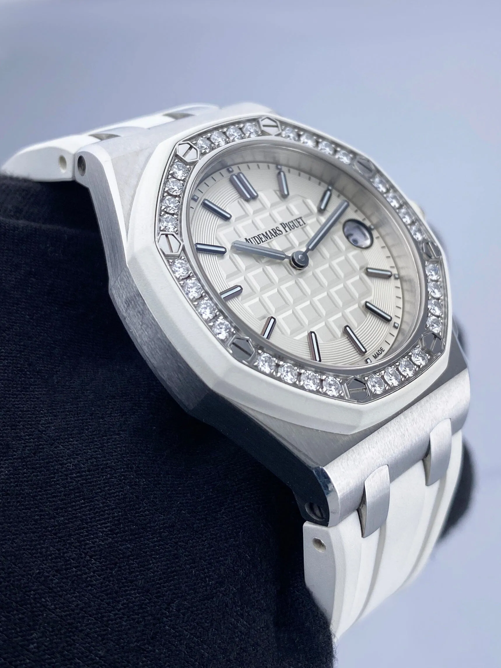 Audemars Piguet Royal Oak Offshore 67540SK Ladies Watch