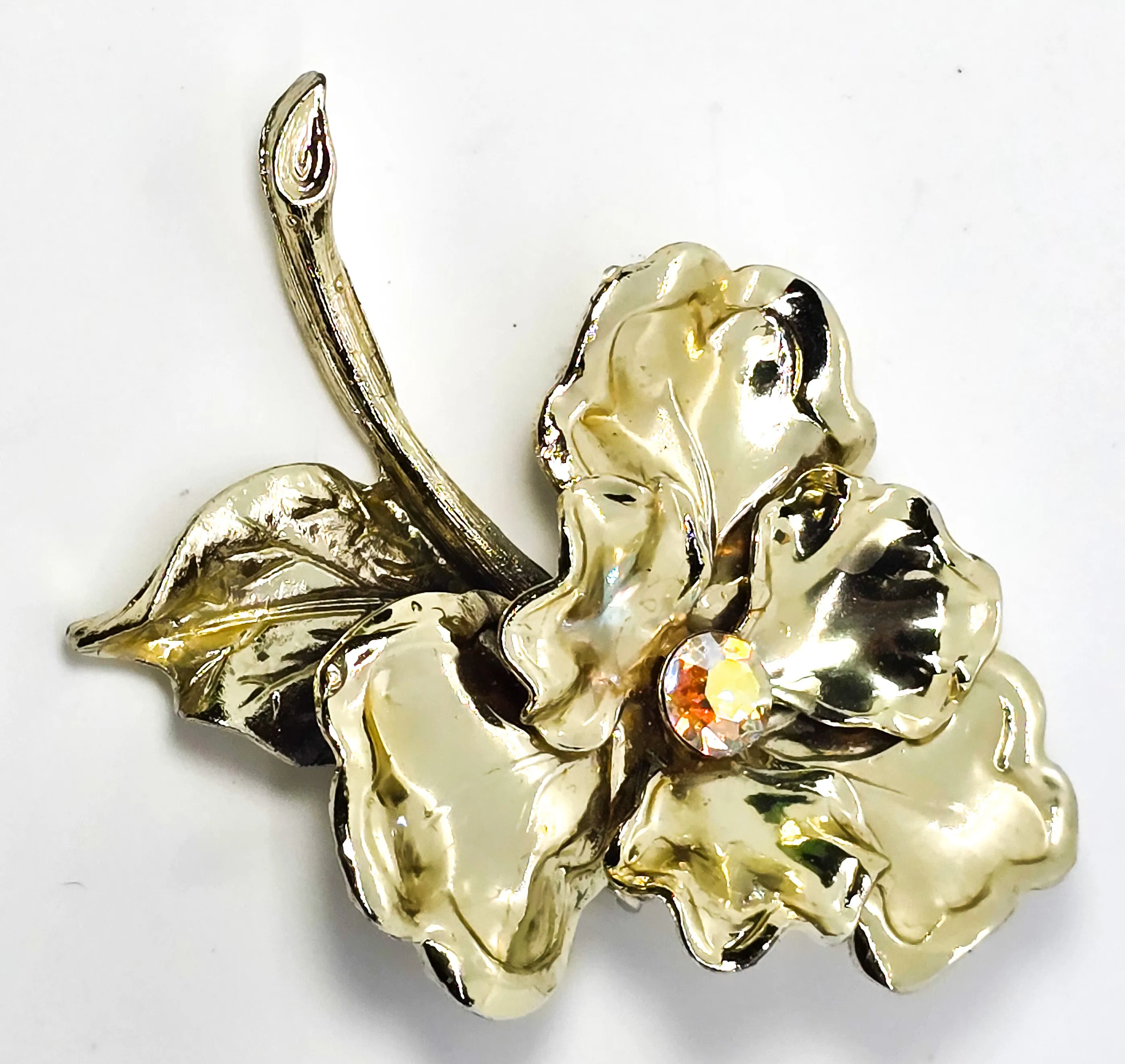 Aurora Borealis rhinestone gold toned flower vintage mid century brooch