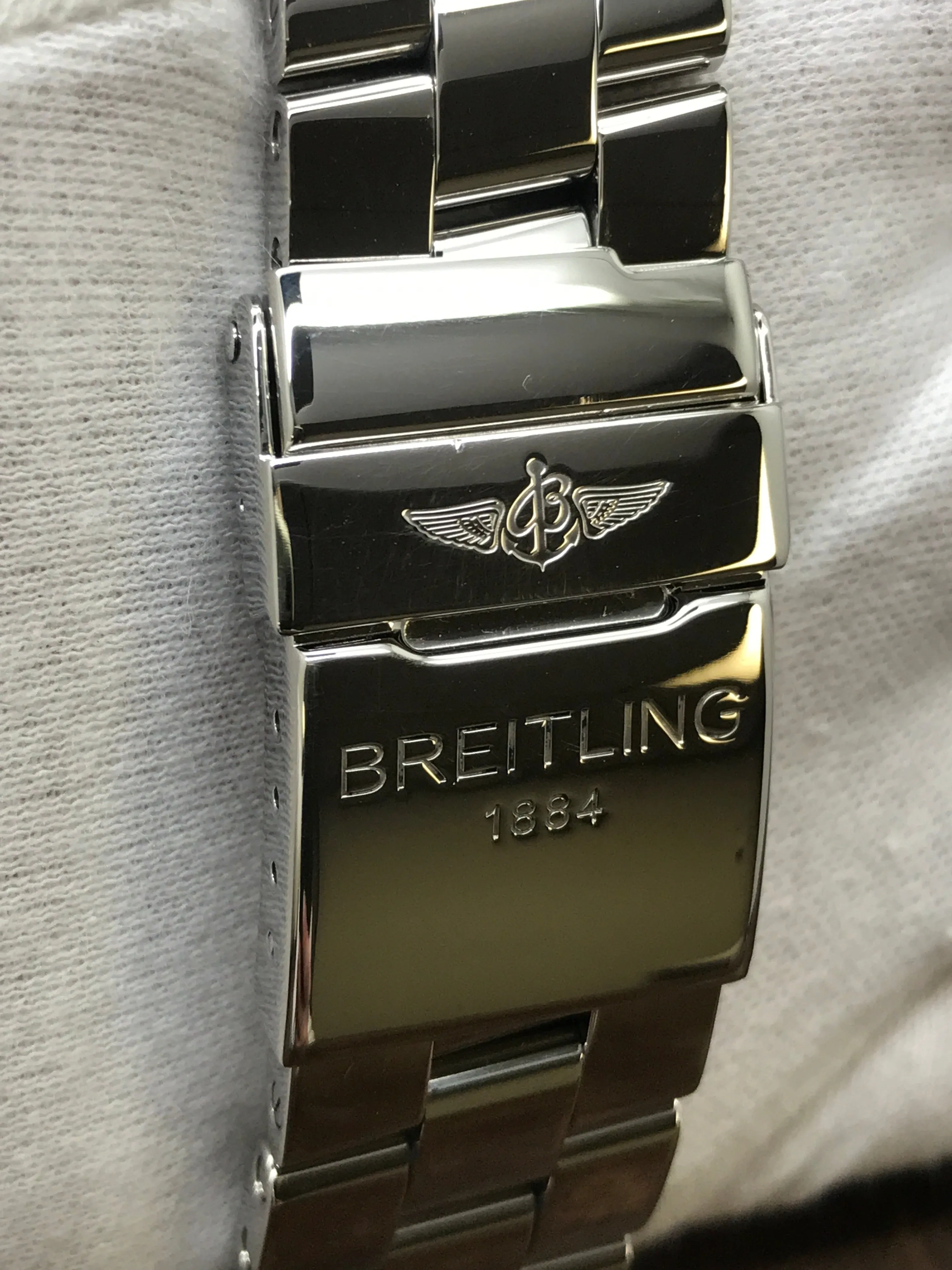 Breitling Super Avenger A13370 White Dial Automatic Men's Watch