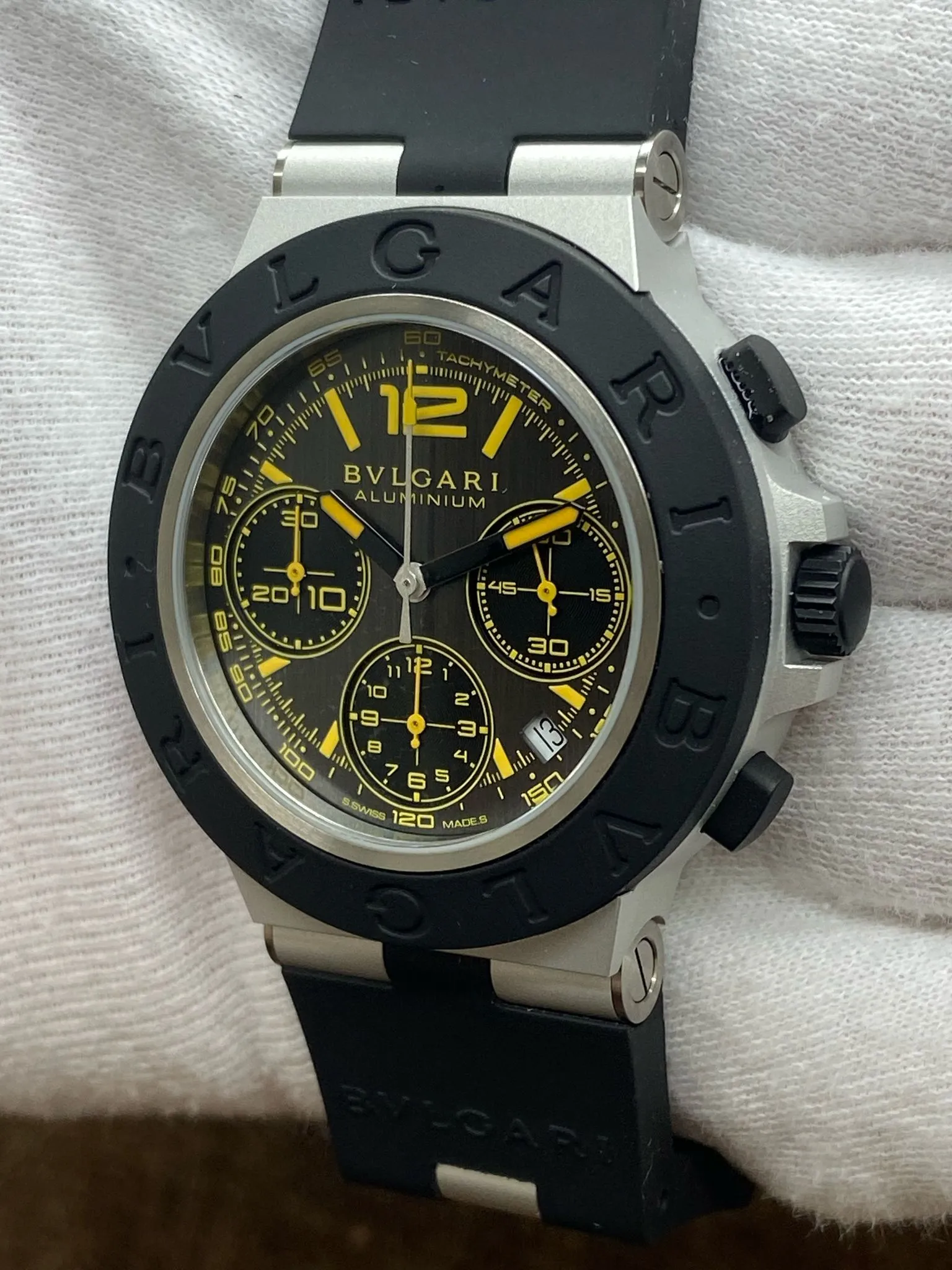Bulgari Aluminum Chronograph 103893 Vision Gran Turismo LE BB41ATCH Black & Yellow Dial Automatic Men's Watch