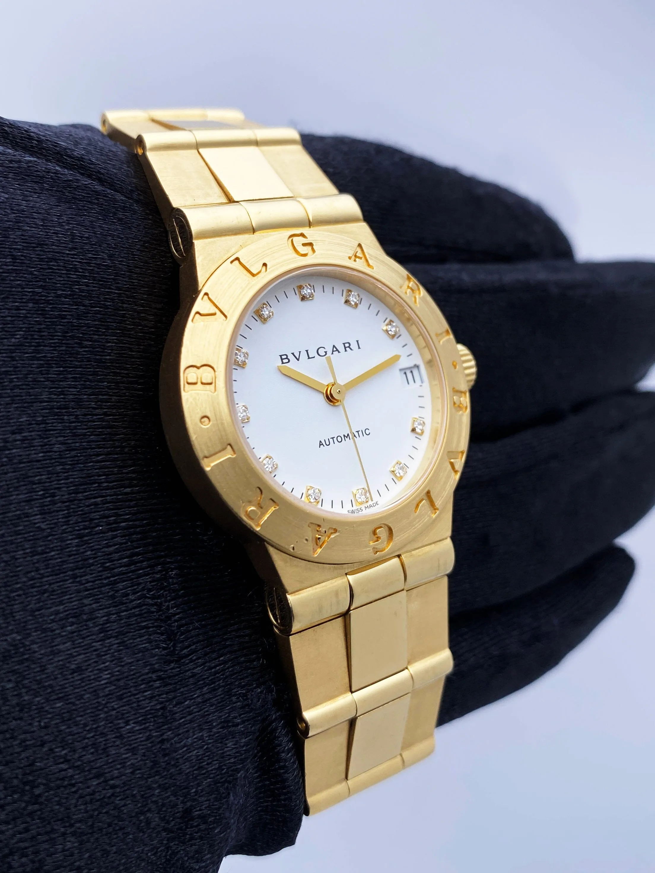 Bvlgari Diagono LCV 29 G Midsize 18K Yellow Gold Ladies Watch
