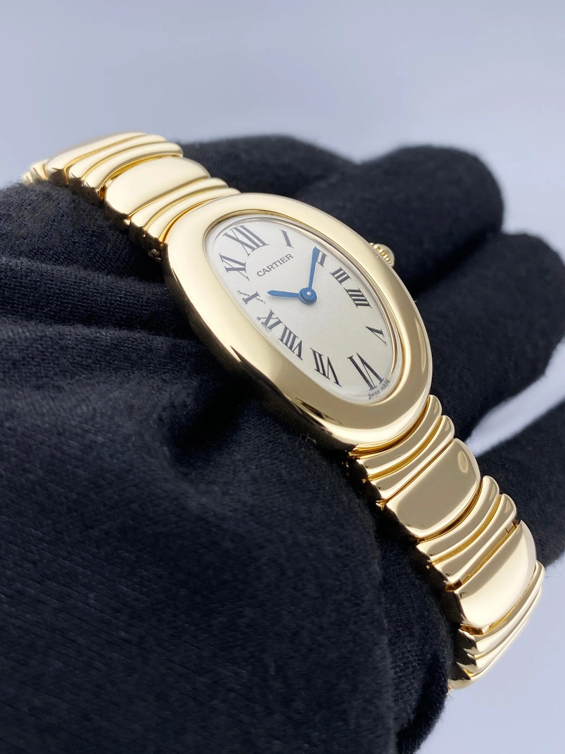 Cartier Baignoire 2678 18k Yellow Gold Ladies Watch