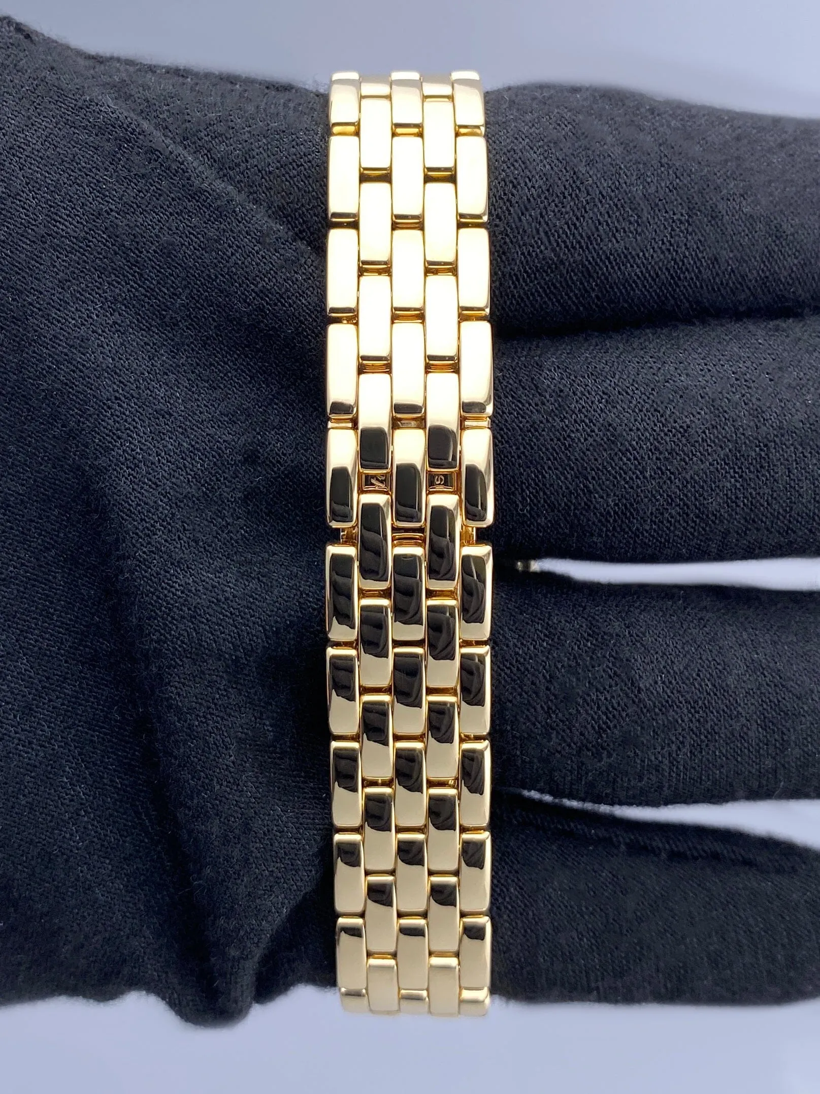 Cartier Panthere 84783747 18K Yellow Gold Ladies Watch