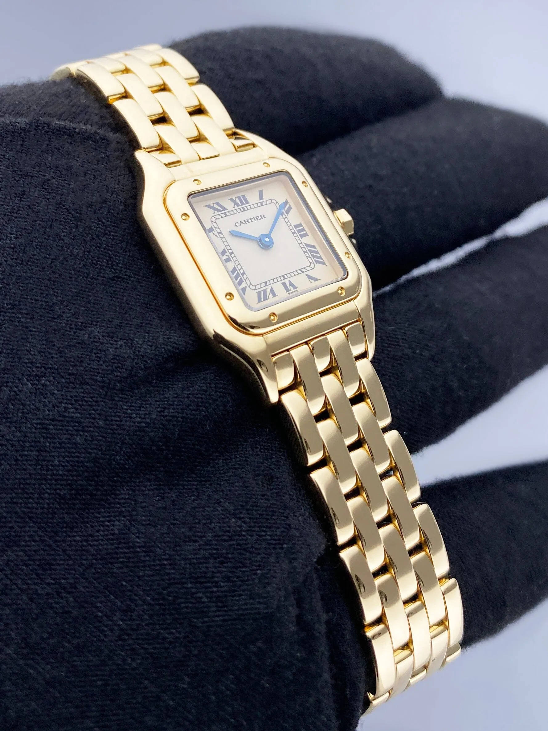 Cartier Panthere 84783747 18K Yellow Gold Ladies Watch