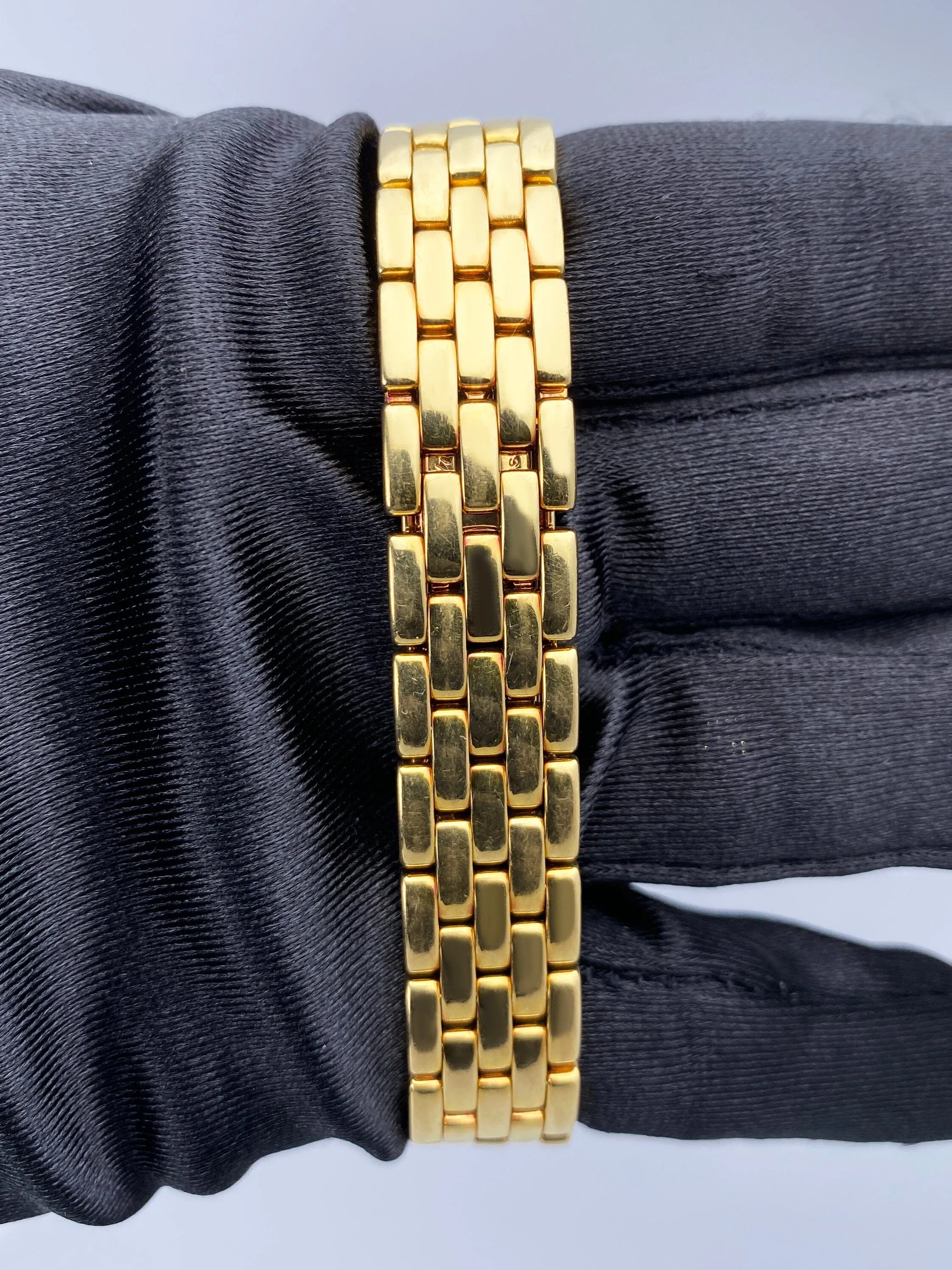 Cartier Panthere WF3159HP Diamond Cream Dial Yellow Gold Watch