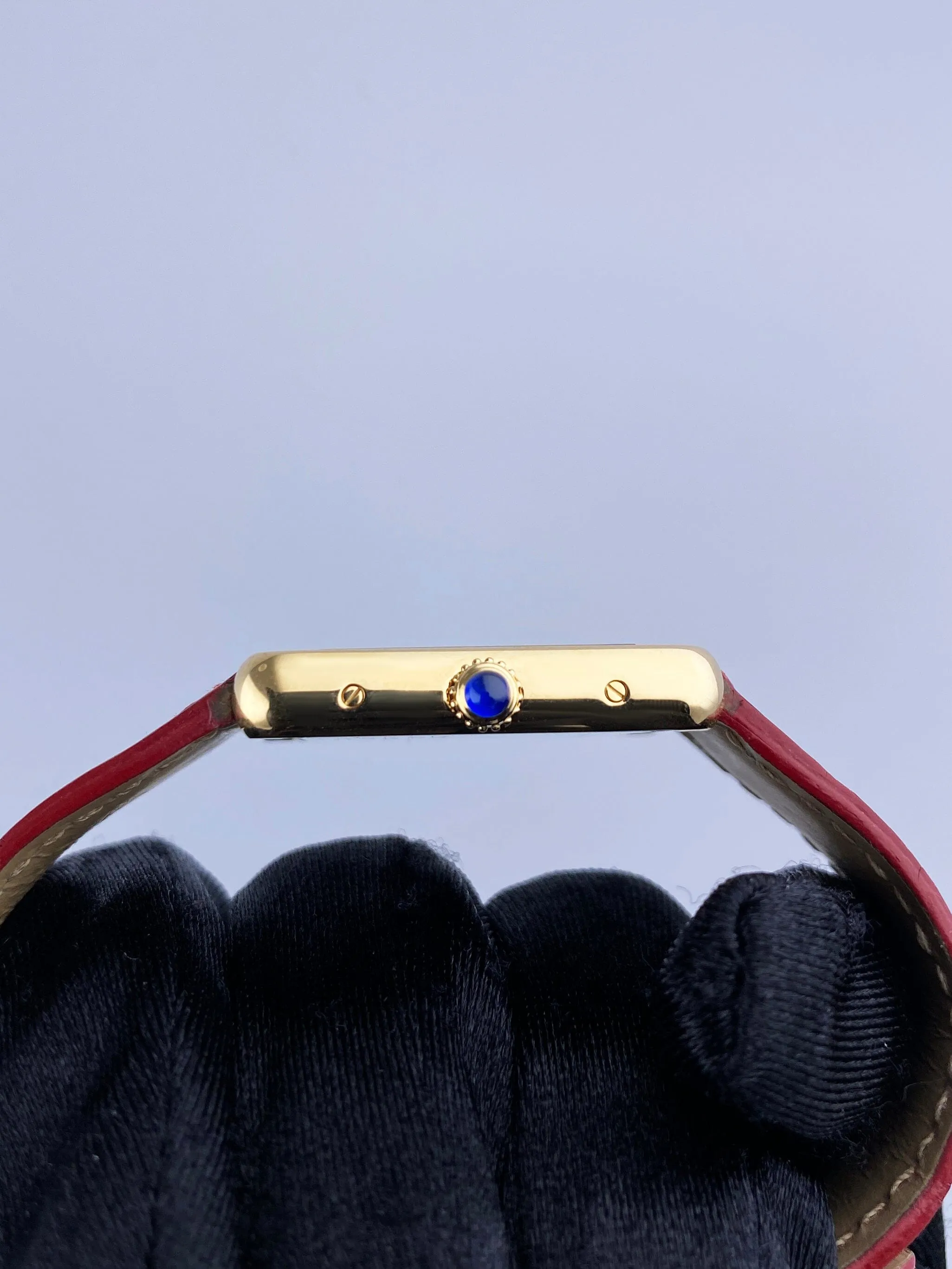 Cartier Tank Solo W1018755 18K Yellow Gold Ladies Watch