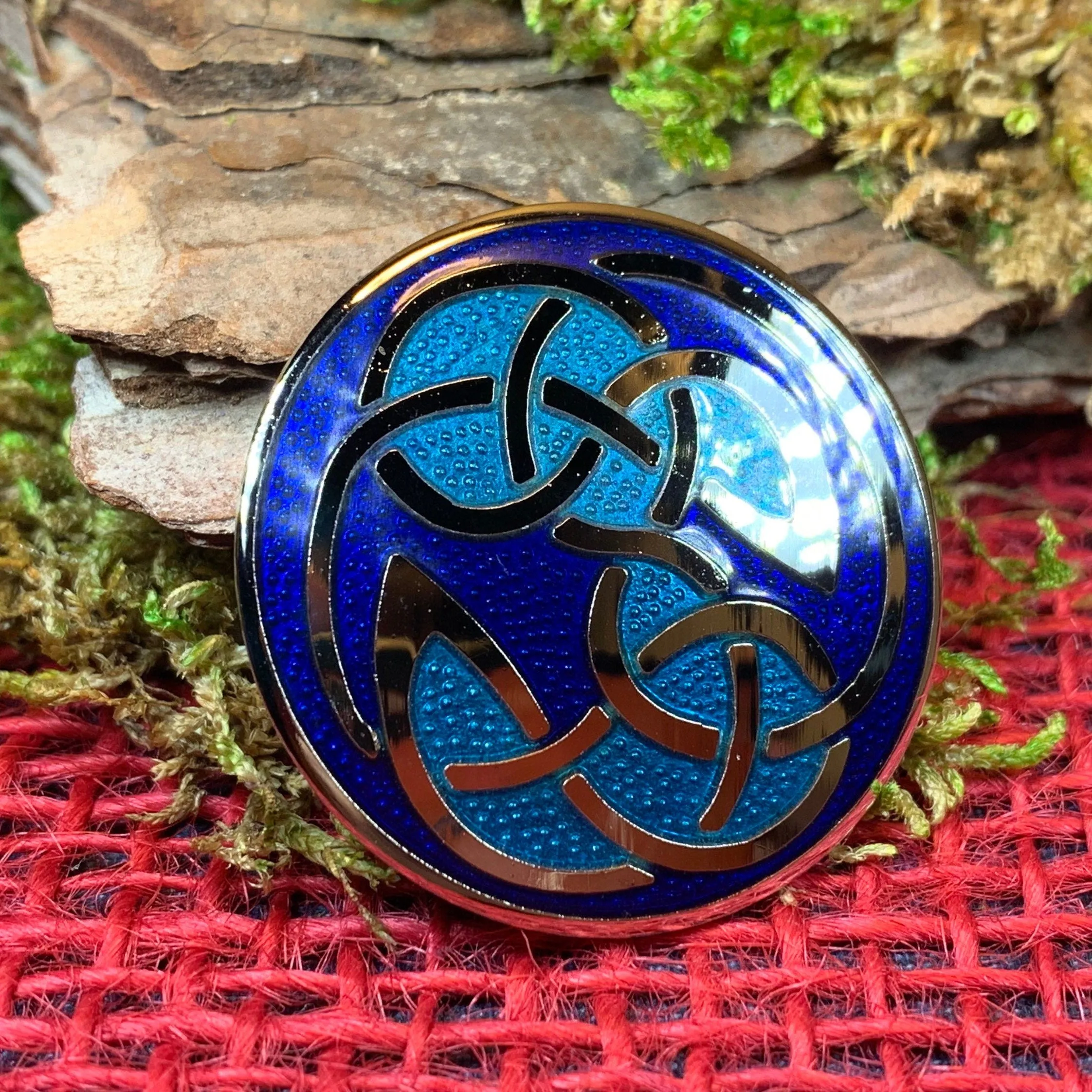 Celtic Winds Celtic Knot Brooch