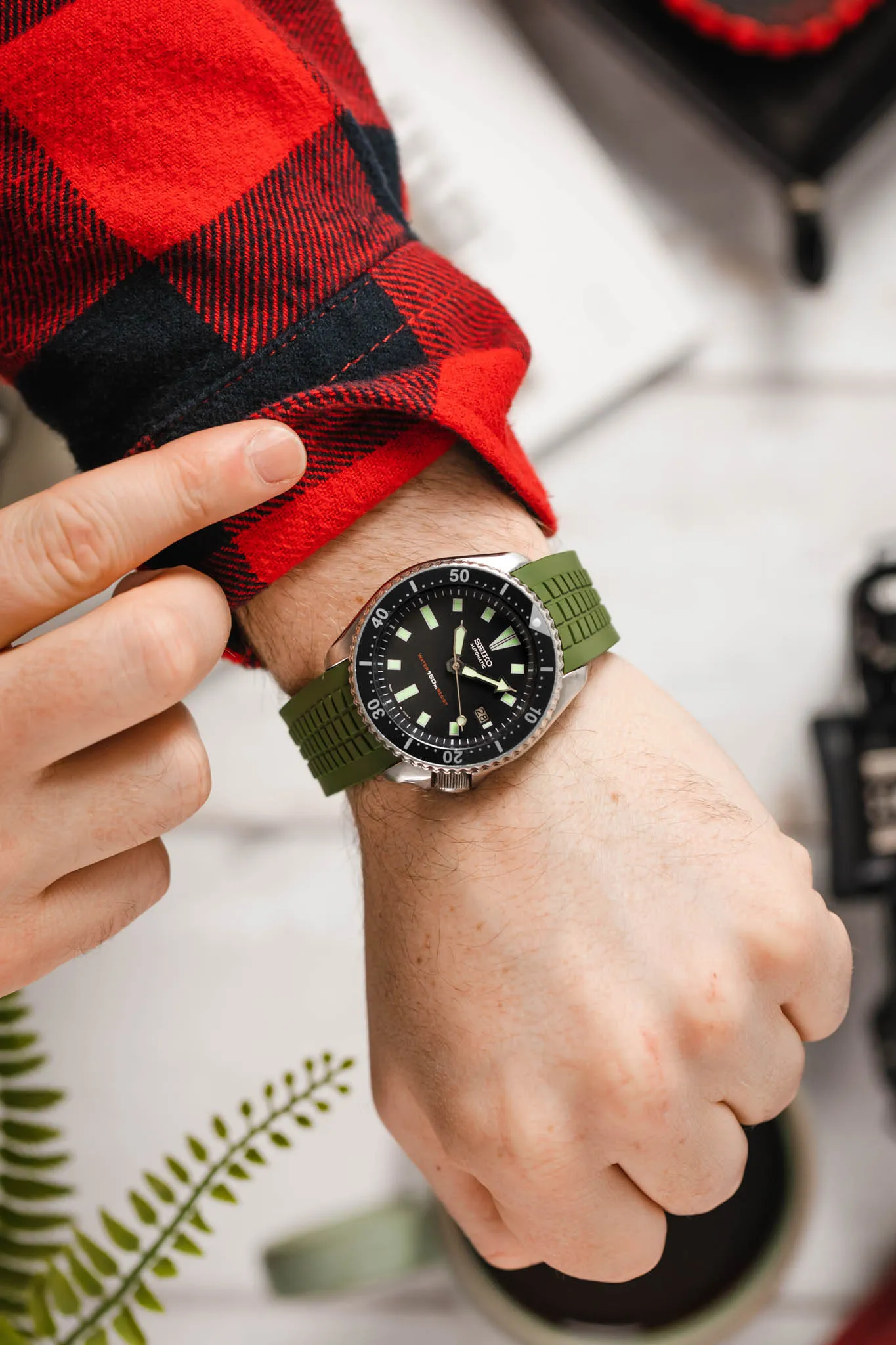 CRAFTER BLUE CB11 'Aquanaut' Rubber Watch Strap for Seiko SKX Series – GREEN