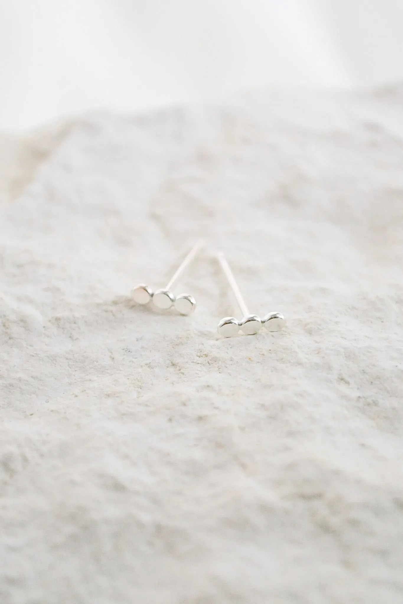 Dotted Bar Studs