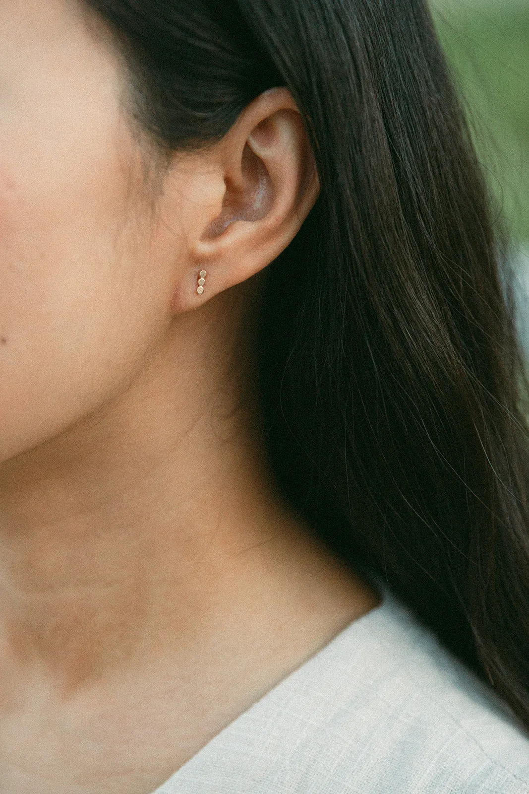 Dotted Bar Studs