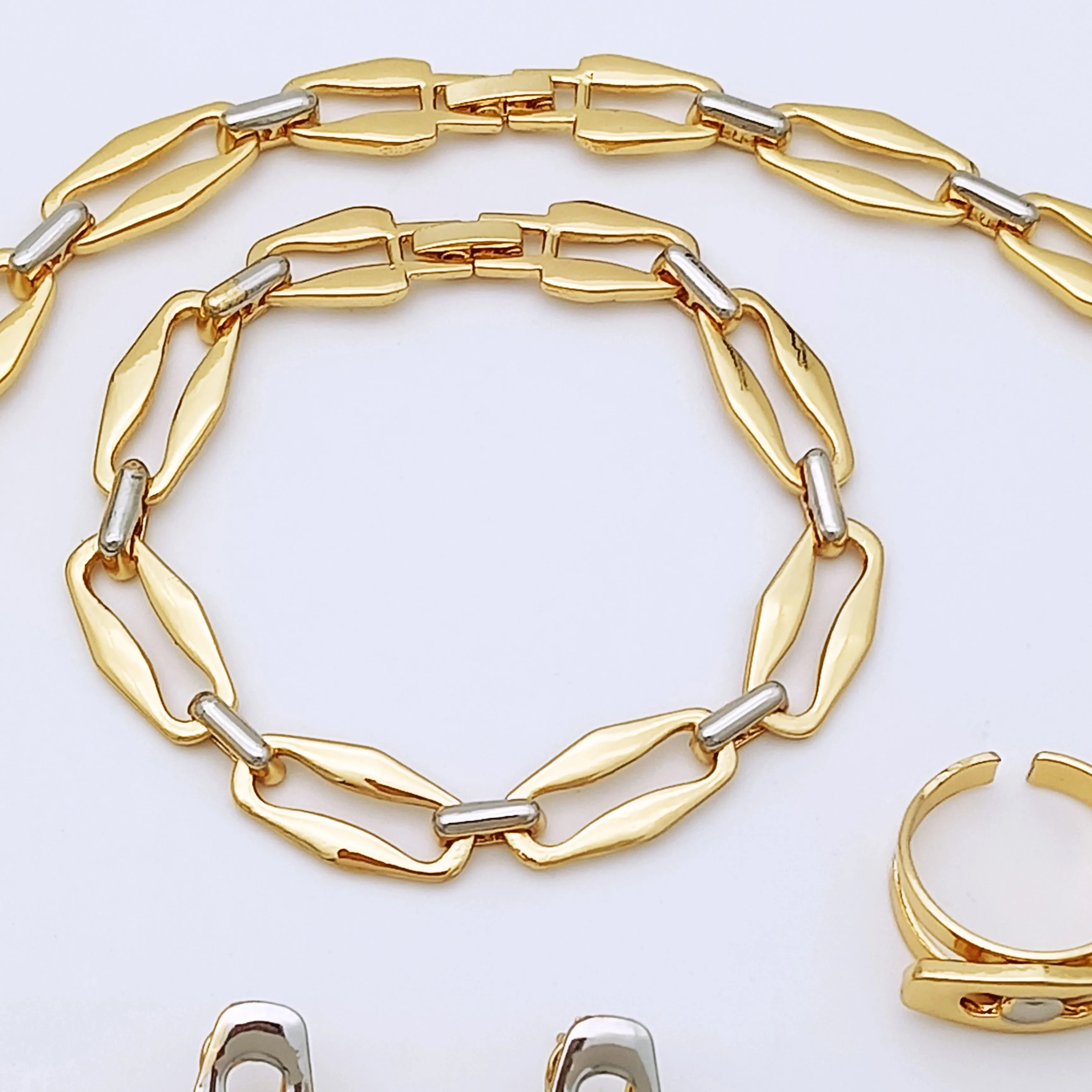 Dubai Thin Chain  Two Tone  Necklace Bracelet Rings Earrings Bride Item With Daily Wear