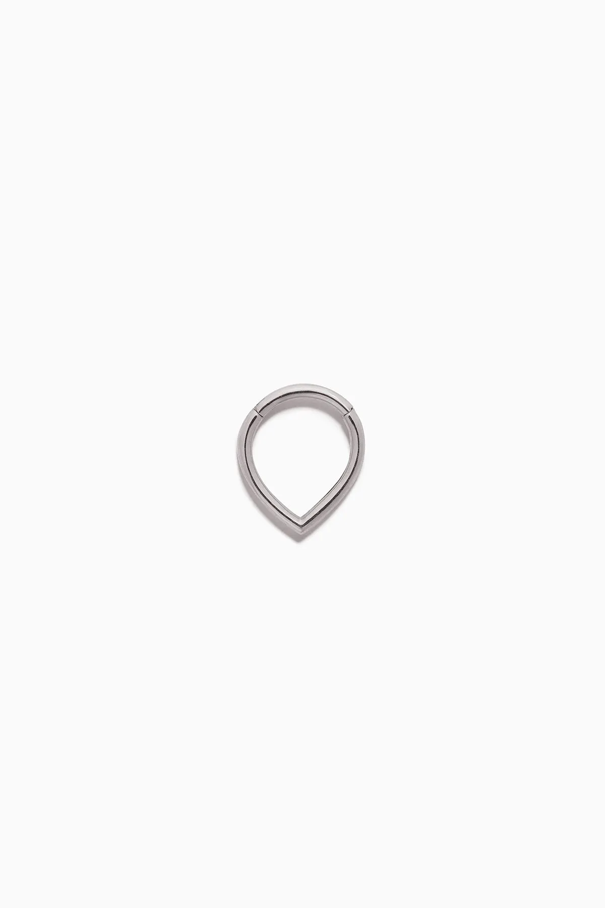 HANNAH MARTIN | 18K WHITE GOLD TEARDROP HINGED S EARRING