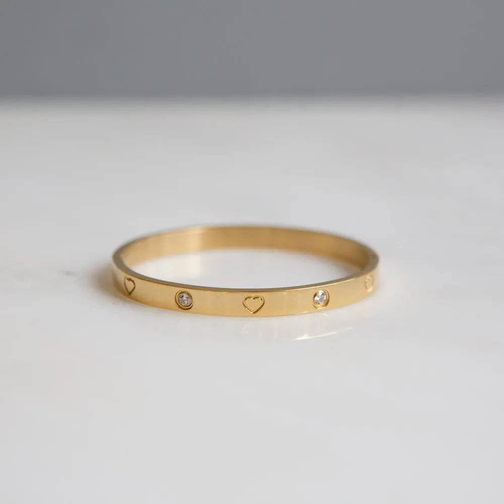 Heart CZ Bangle Bracelet (Gold)