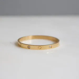 Heart CZ Bangle Bracelet (Gold)