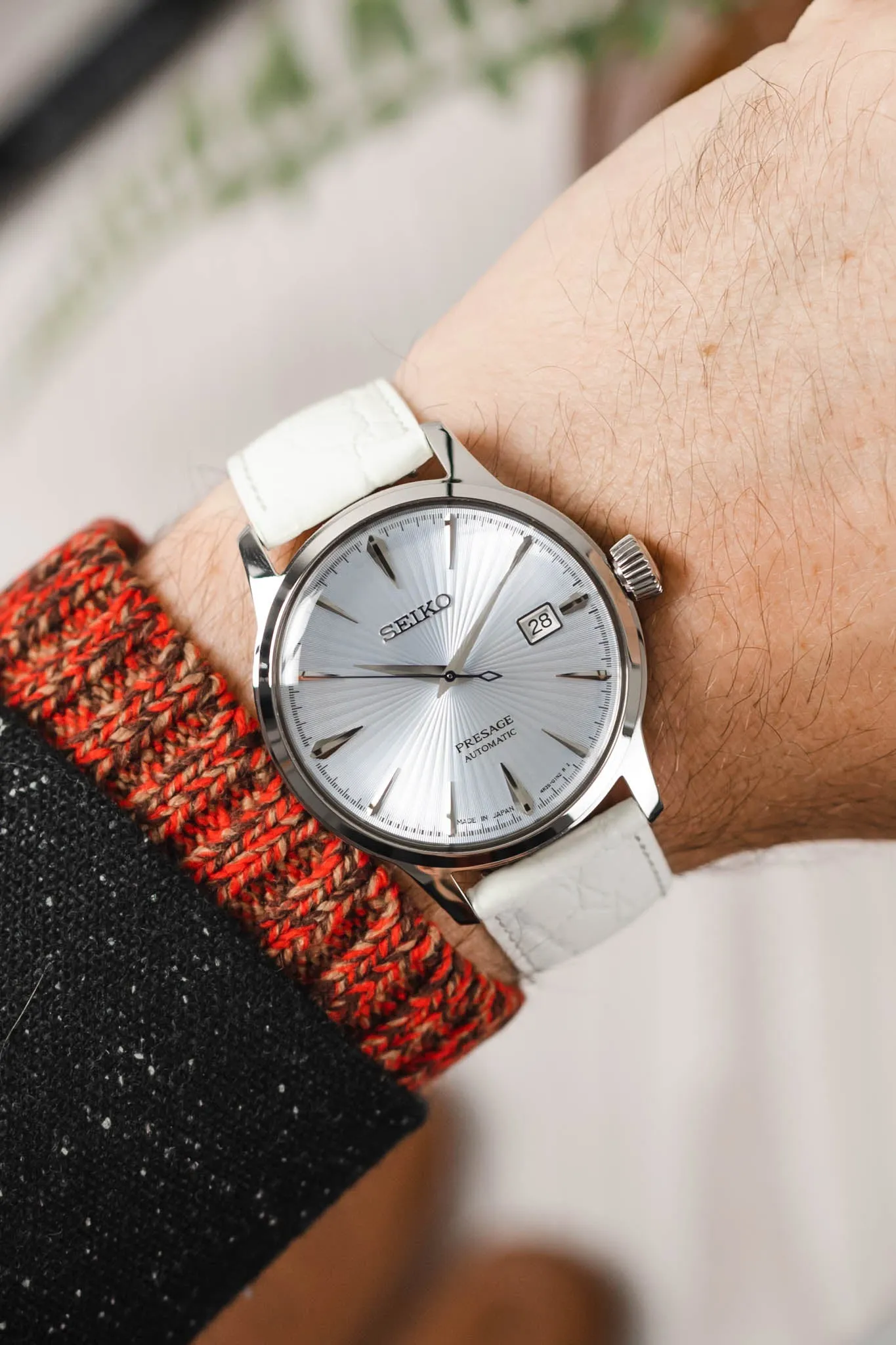 Hirsch CROCOGRAIN Crocodile Embossed Leather Watch Strap in WHITE