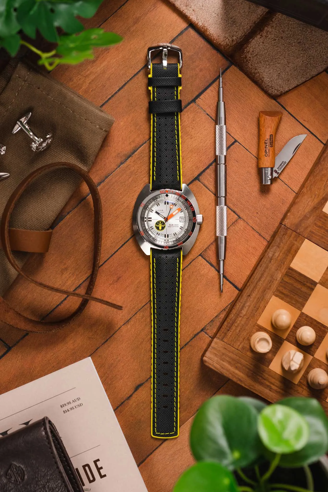 Hirsch ROBBY Sailcloth Effect Performance Watch Strap in BLACK / YELLOW