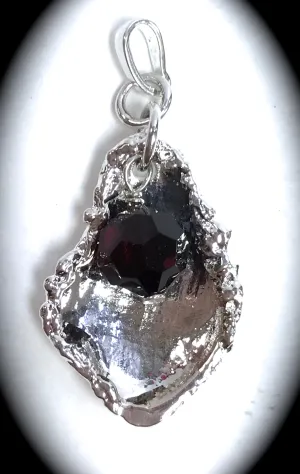Jewelry - Birthstone Oyster Pendant