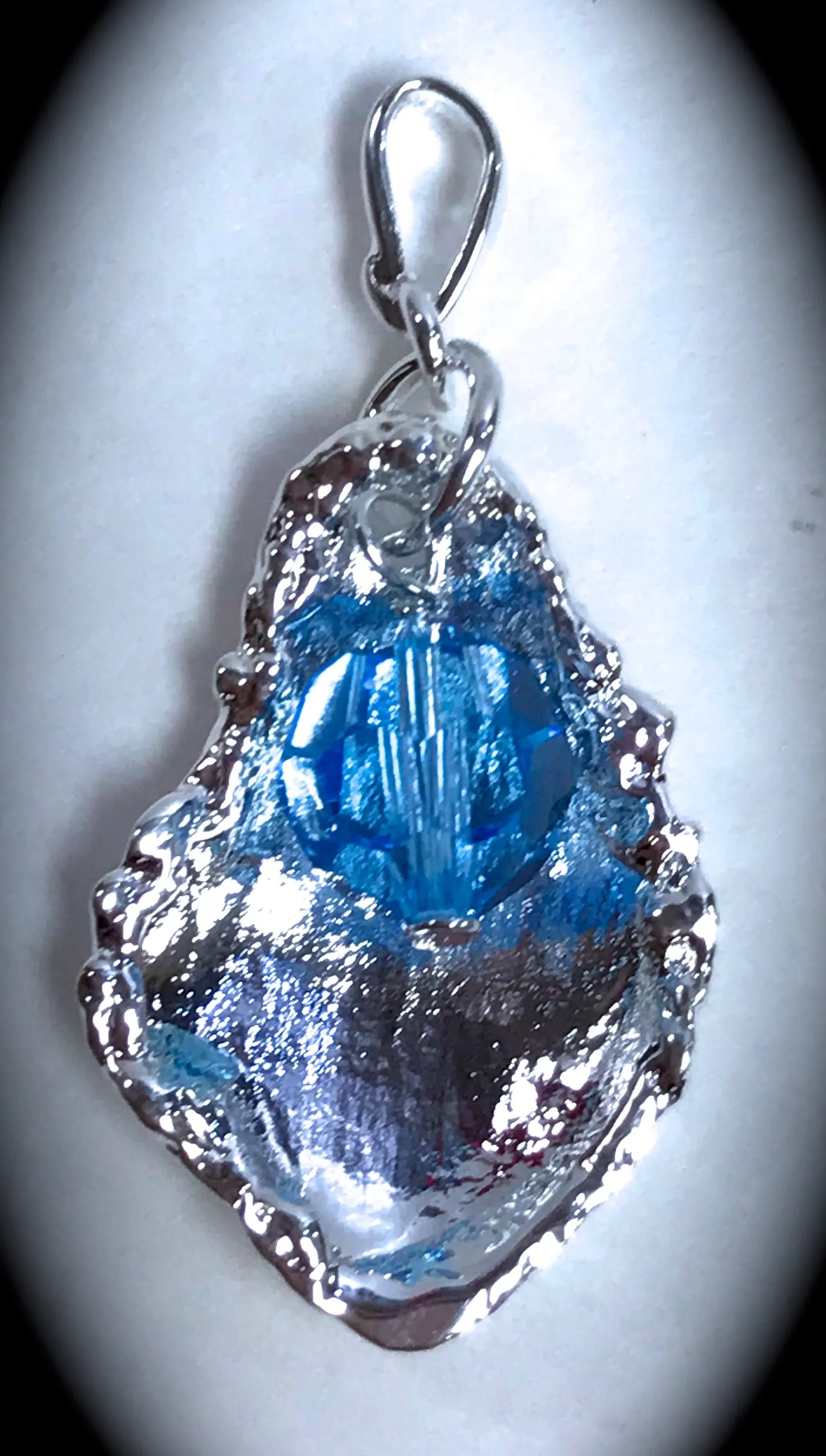 Jewelry - Birthstone Oyster Pendant