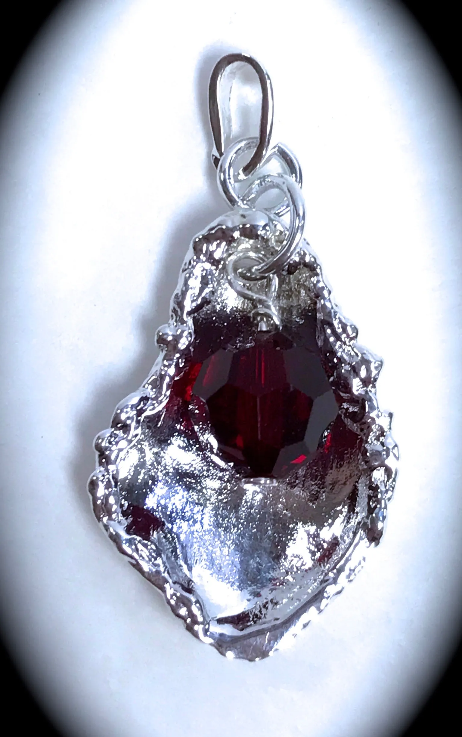 Jewelry - Birthstone Oyster Pendant