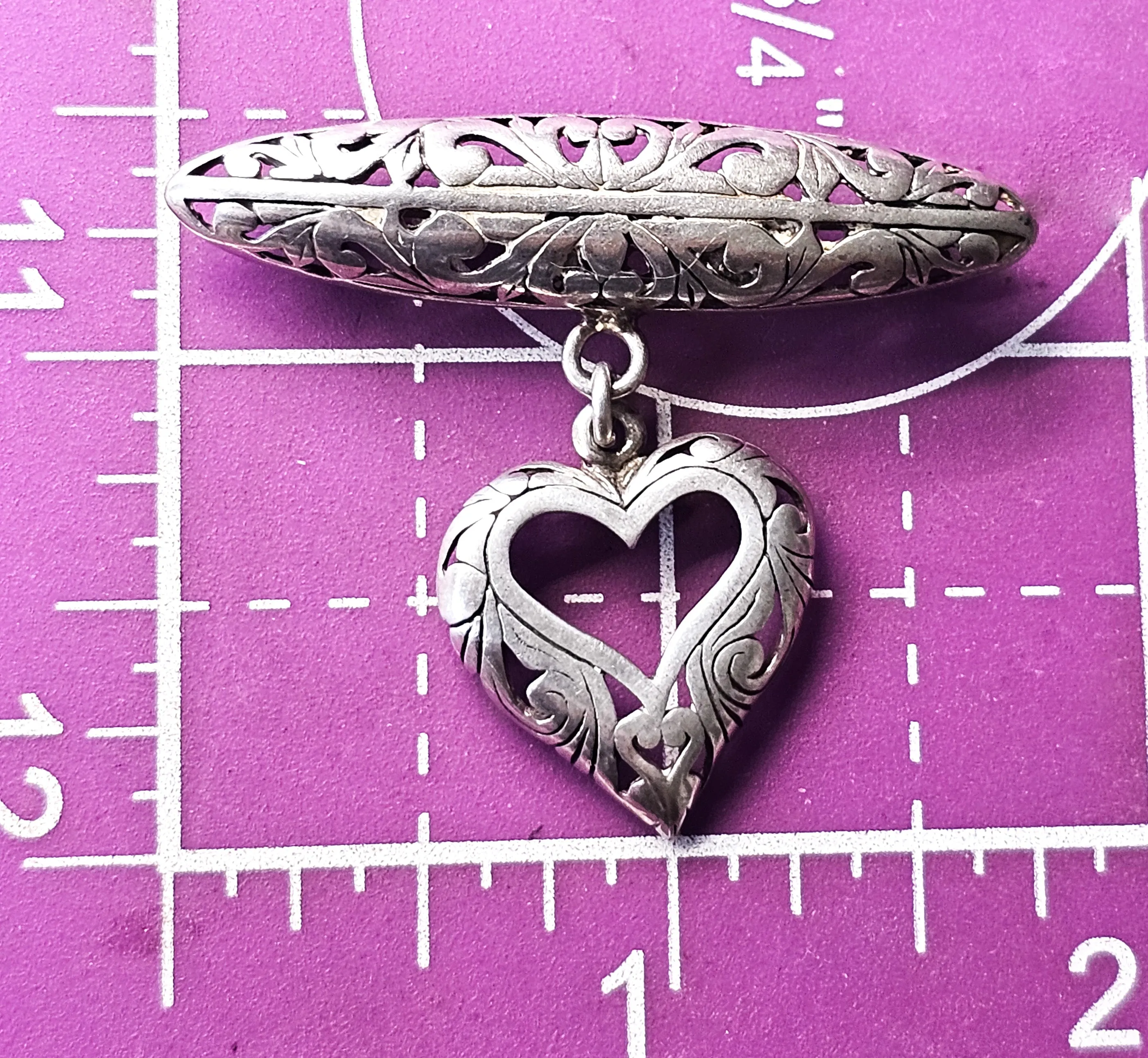 Jezlaine open work filigree heart drop medal style vintage sterling silver brooch