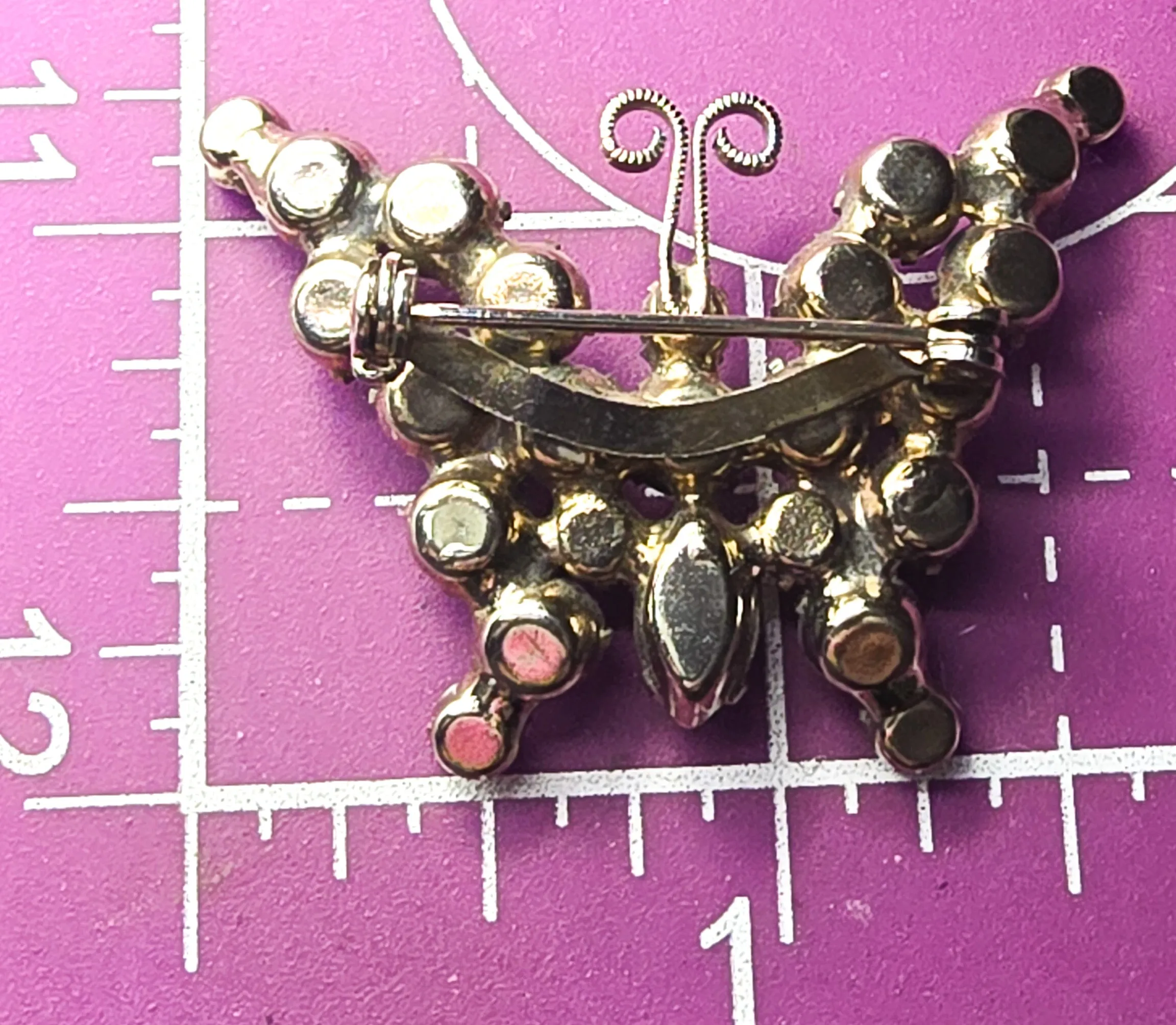 Juliana DeLizza and Elster verified pink rhinestone vintage butterfly brooch