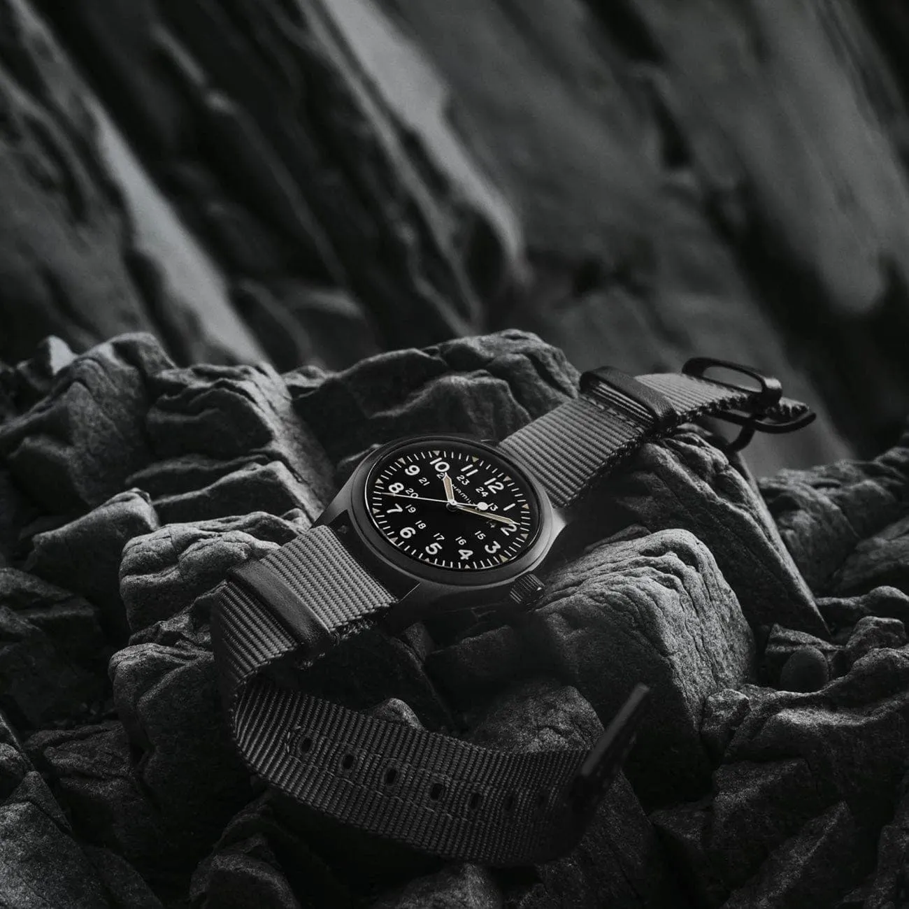 KHAKI FIELD MECHANICAL