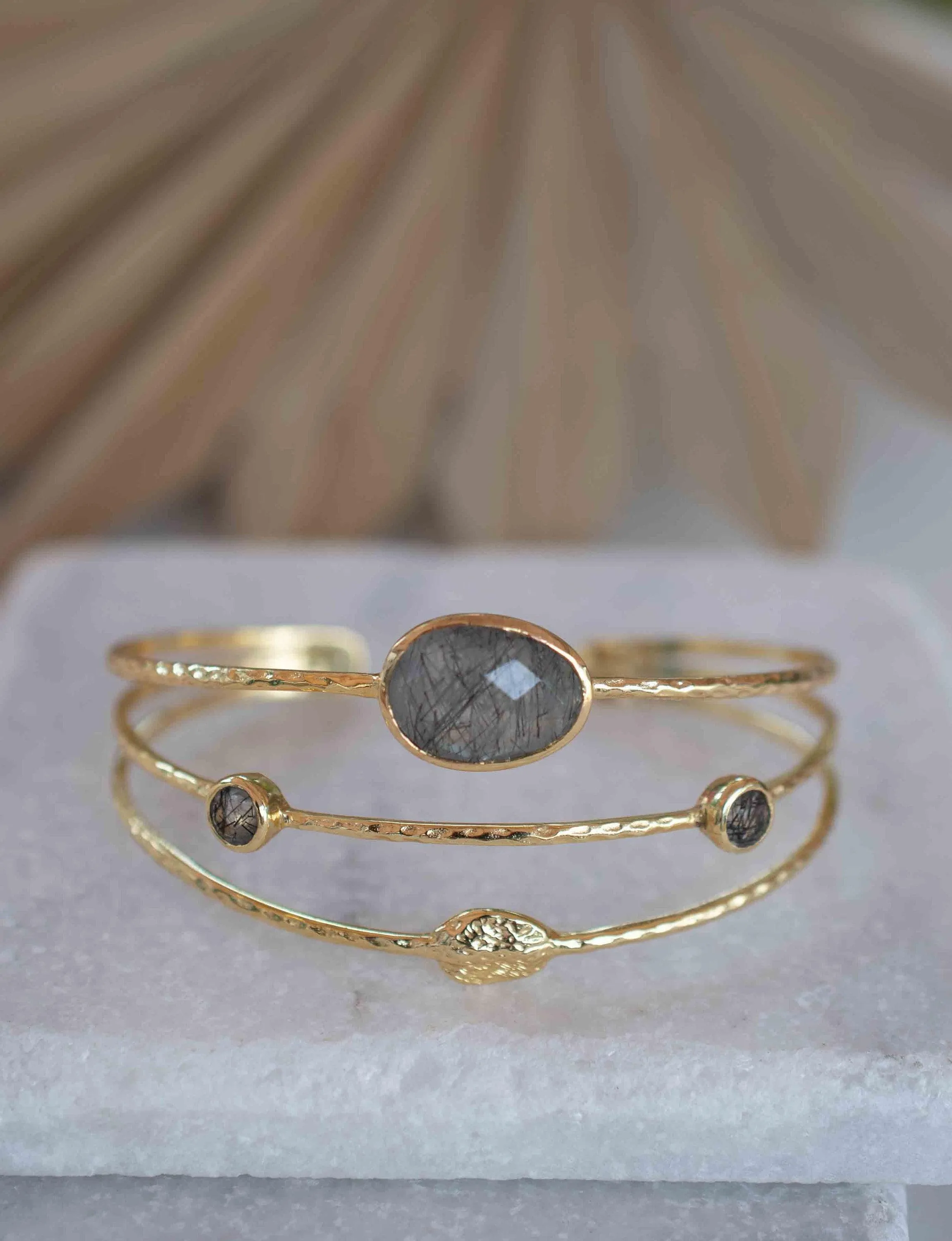 Labradorite ~ Adjustable Bracelet ~ Gold Plated 18k ~ MB050