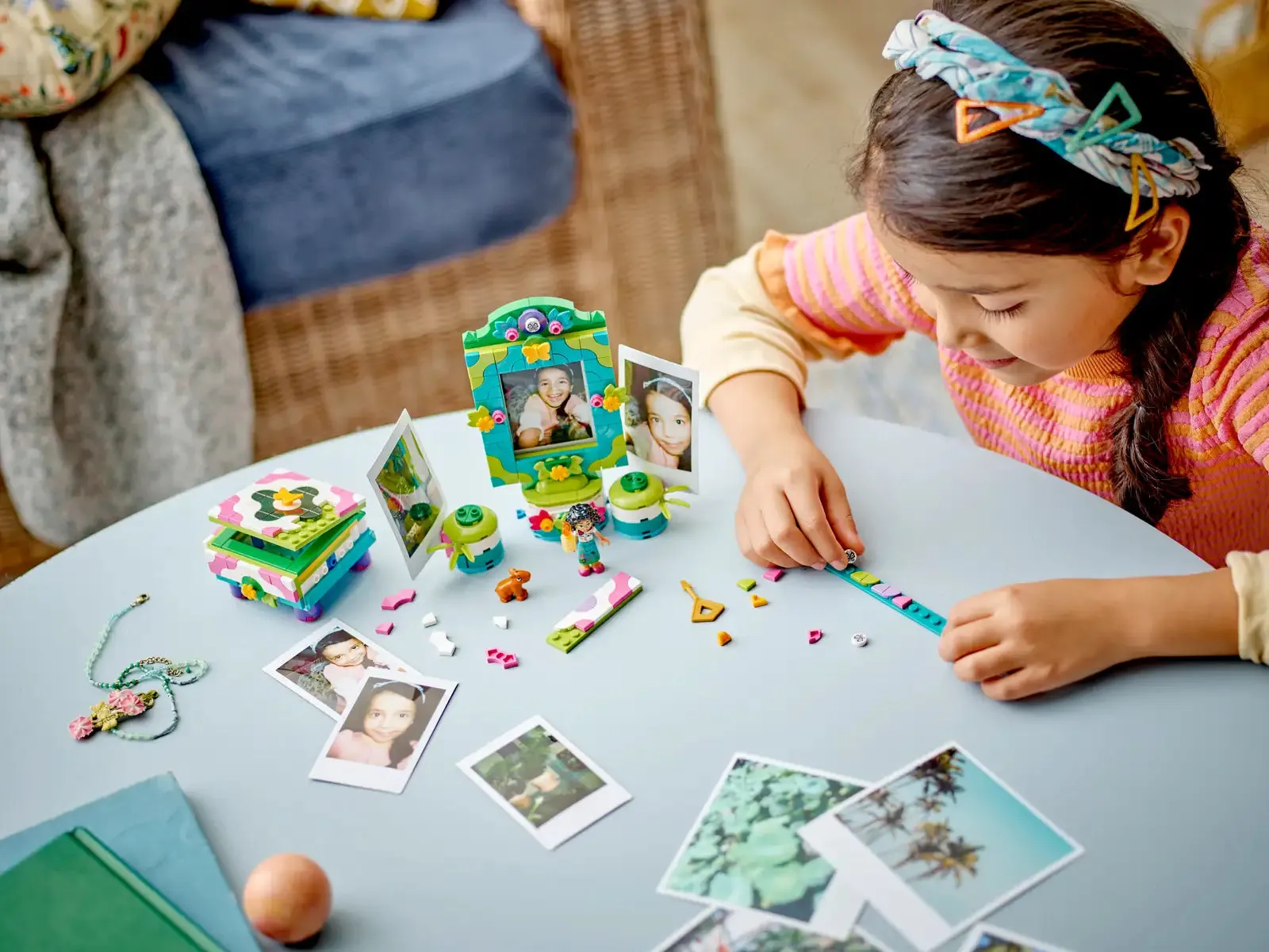 Lego Mirabel's Photo Frame and Jewelry Box (43239)