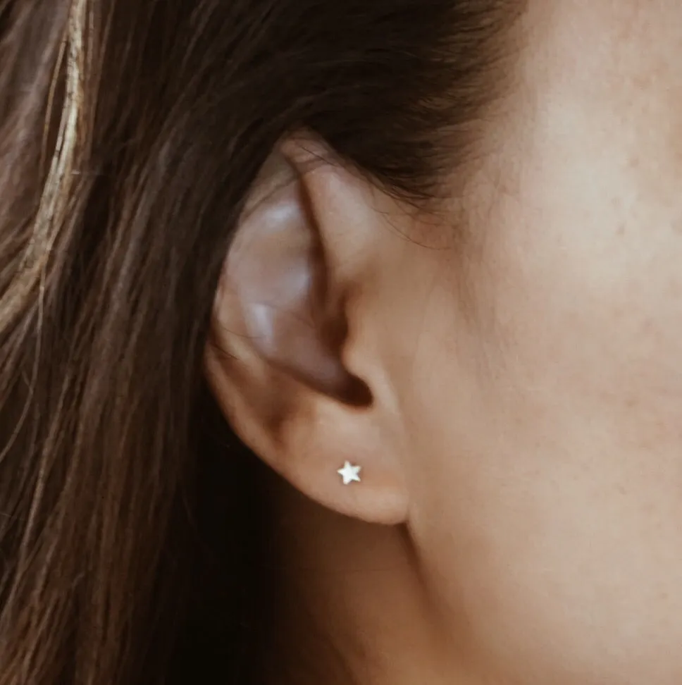 Little Star Stud Earring - Solid 14kt