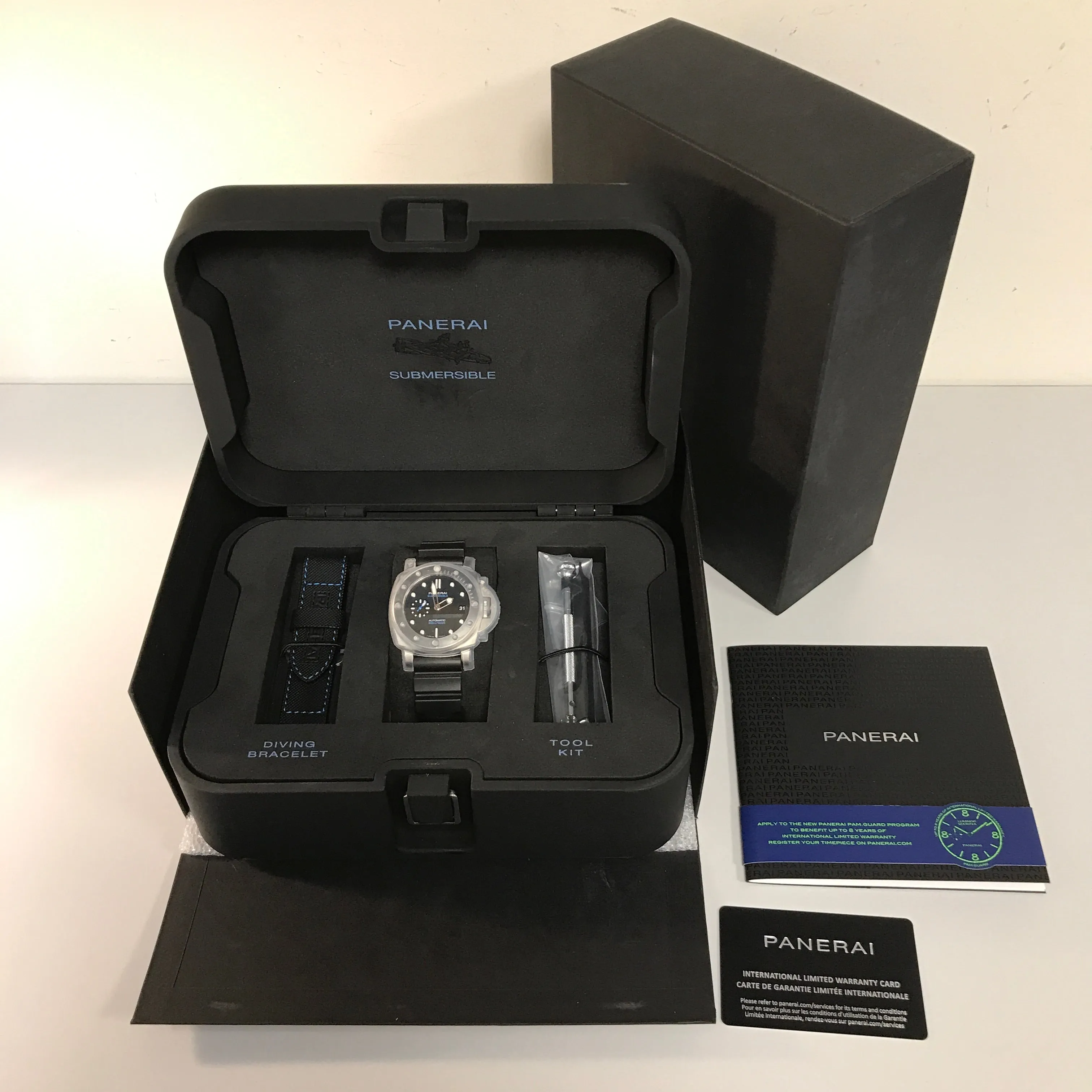 Luminor Submersible Automatic (PAM00683)
