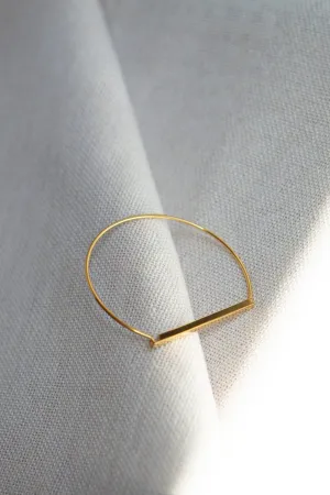Minimalist Dainty Gold Bar Bracelet