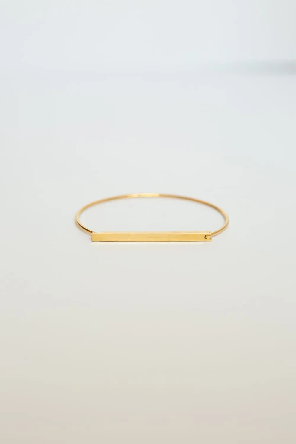 Minimalist Dainty Gold Bar Bracelet