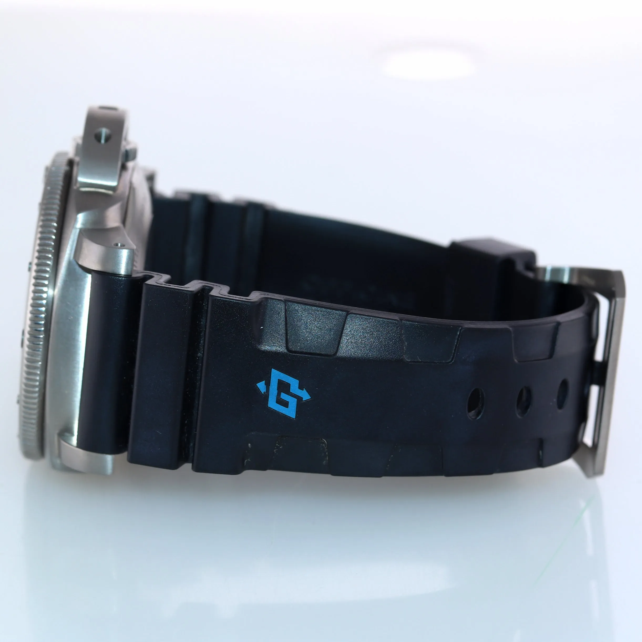 MINT Panerai PAM 305 Luminor Submersible 1950 47mm Titanium Date Watch PAM00305