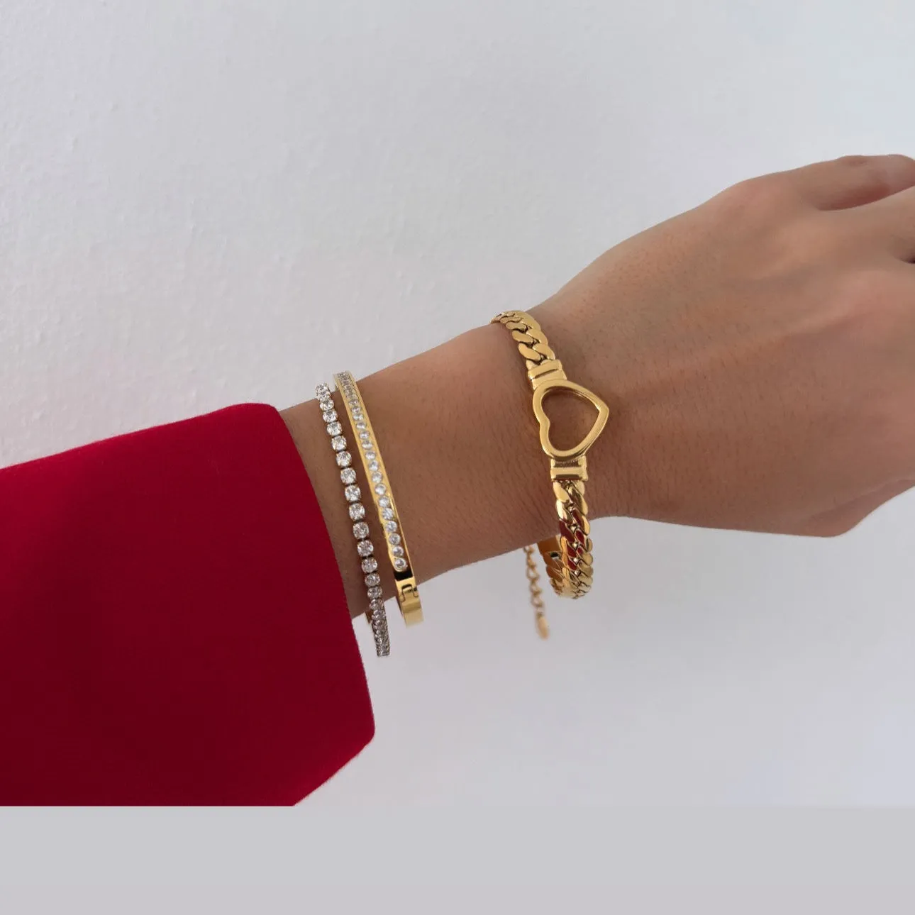 Modern Heart Bracelet