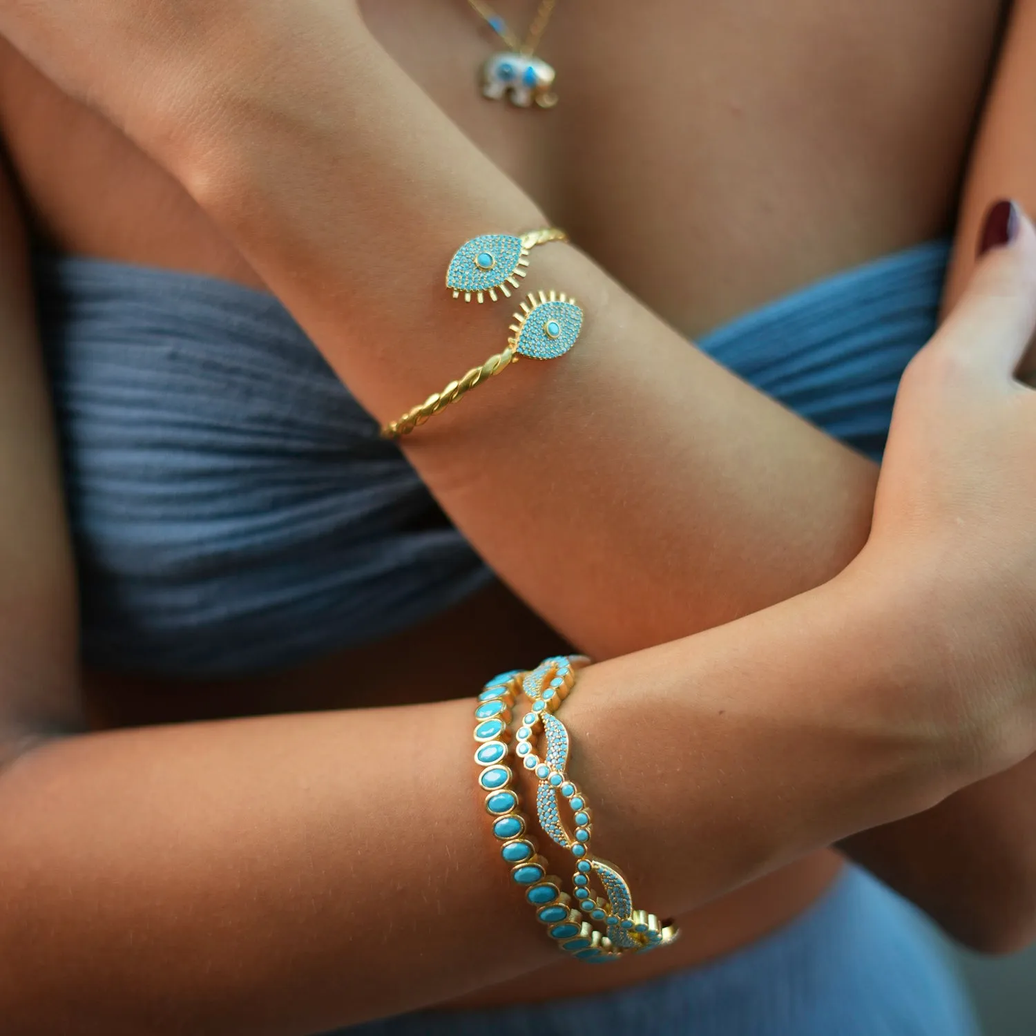 Modern Style Turquoise Gemstone & Gold Bangle Bracelet