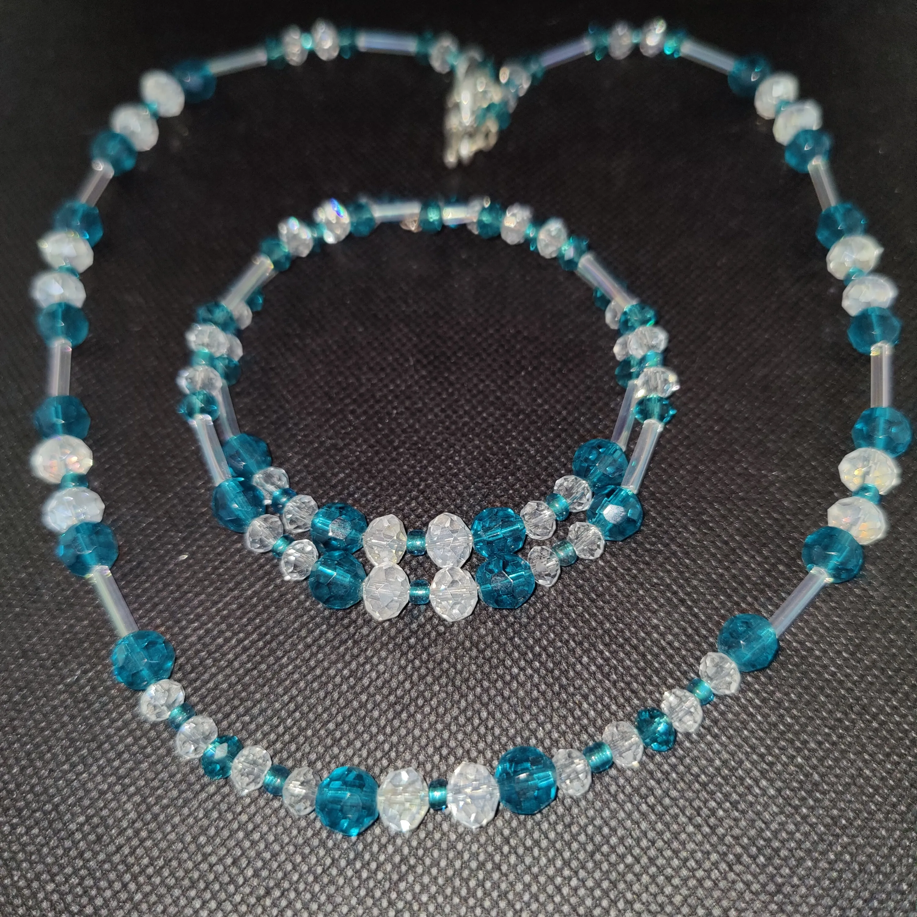 NB #64 Be amazed at the complements when wearing this Irresistible Jewelry Set!!