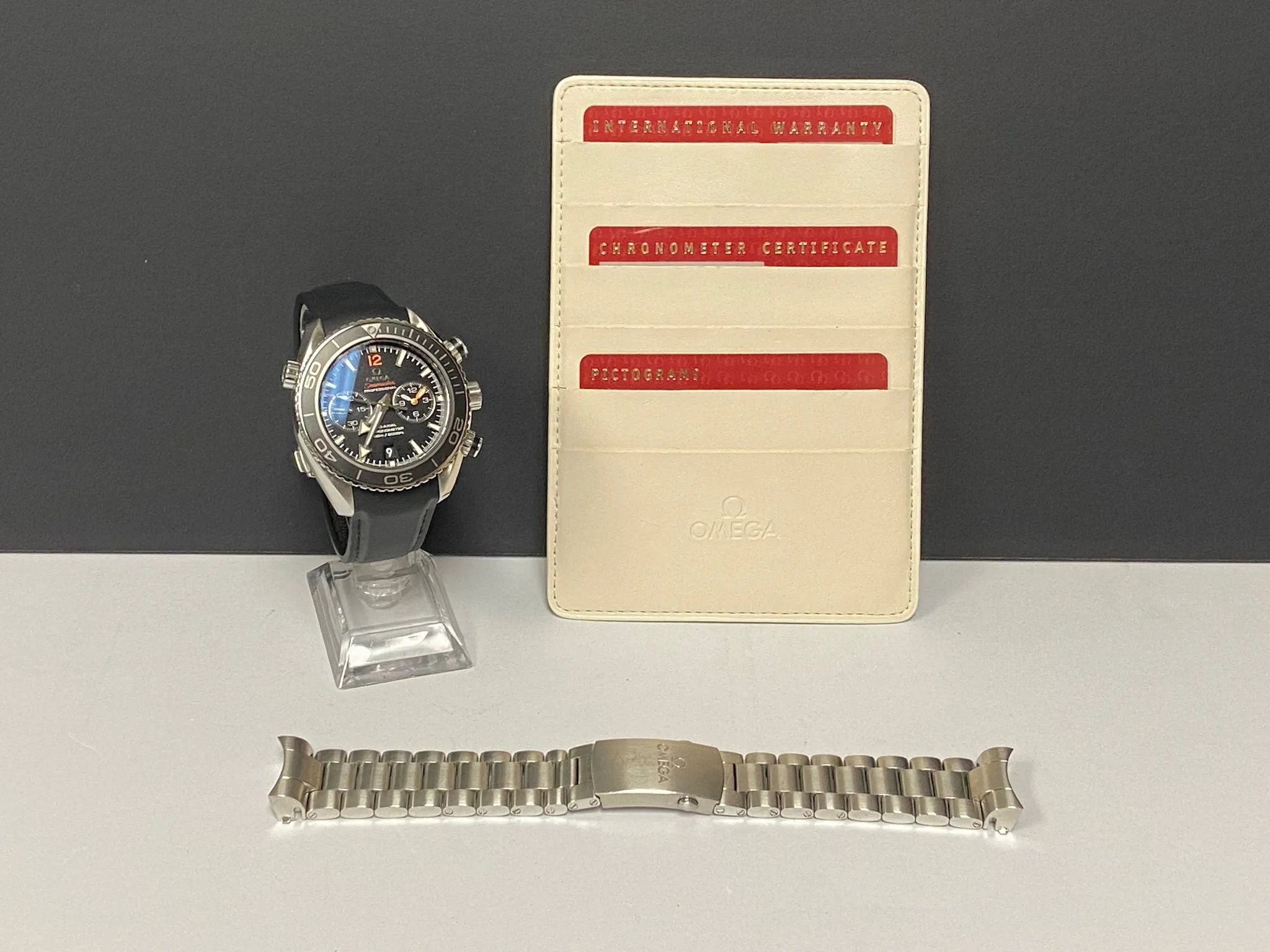 Omega SEAMASTER PLANET OCEAN 600M 45.5mm 232.30.46.51.01.003 Black Dial Automatic Men's Watch