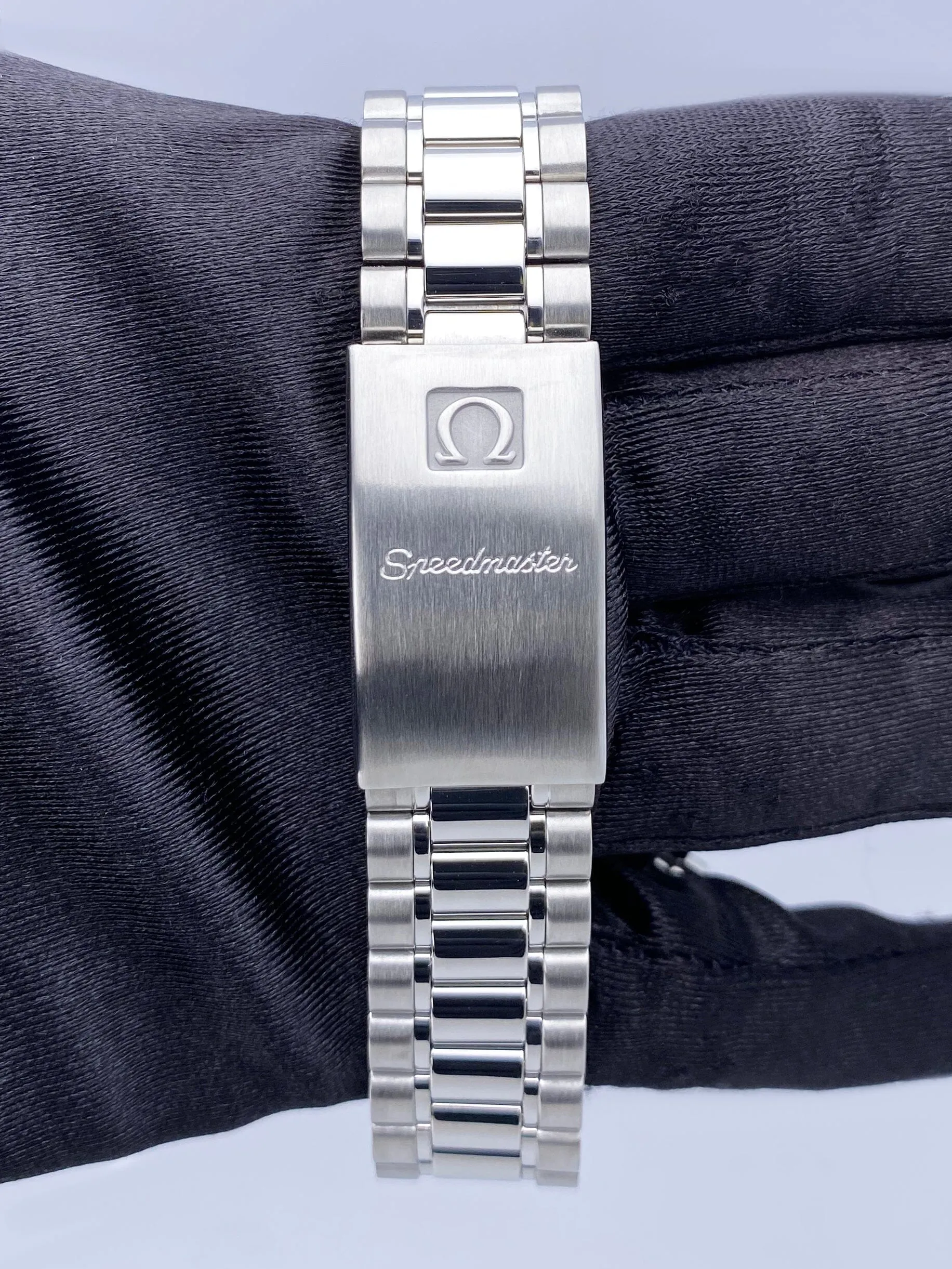 Omega Speedmaster 3510.50.00 Mens Watch